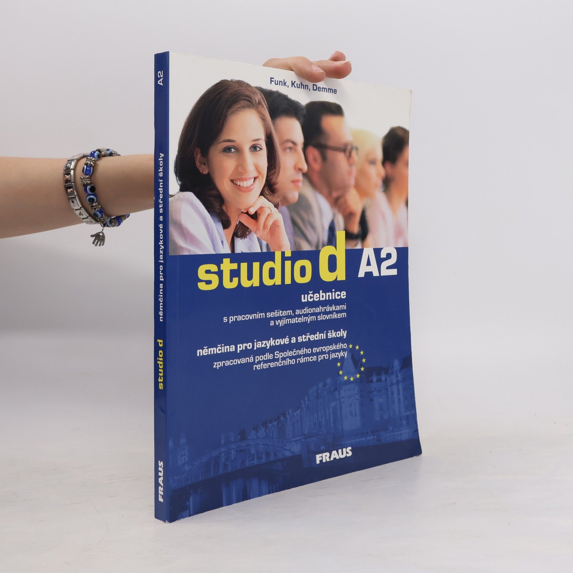 Studio d A2. Učebnice s pracovním sešitem, audionahrávkami a vyjímatelným slovníkem
