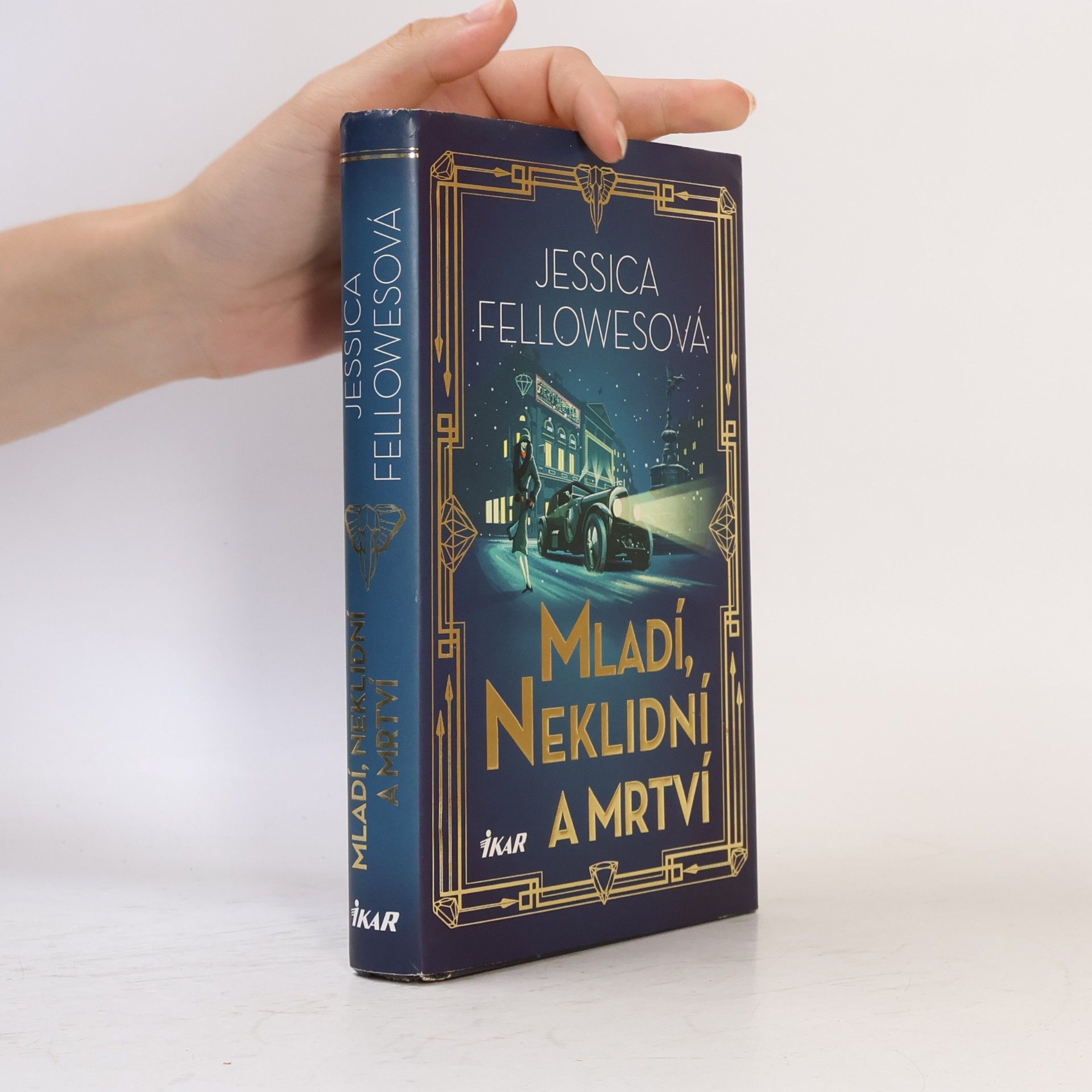 Jessica Fellowes Mladí, neklidní a mrtví