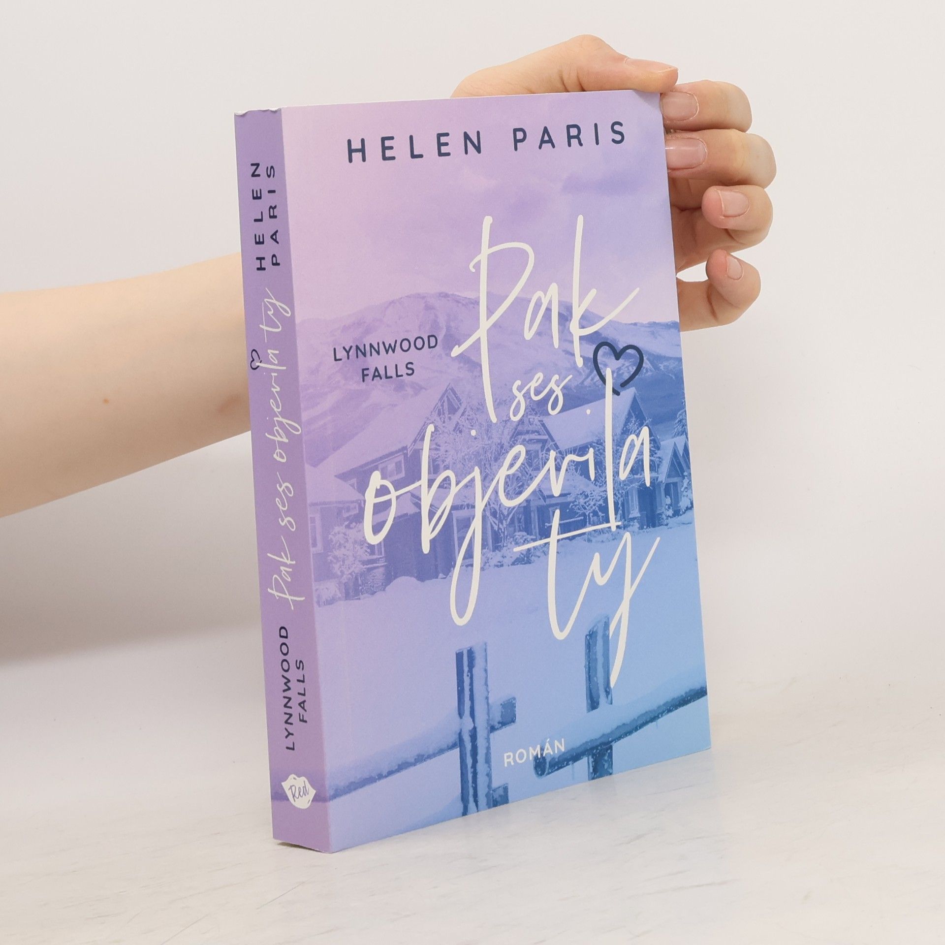 Helen Paris Pak ses objevila ty