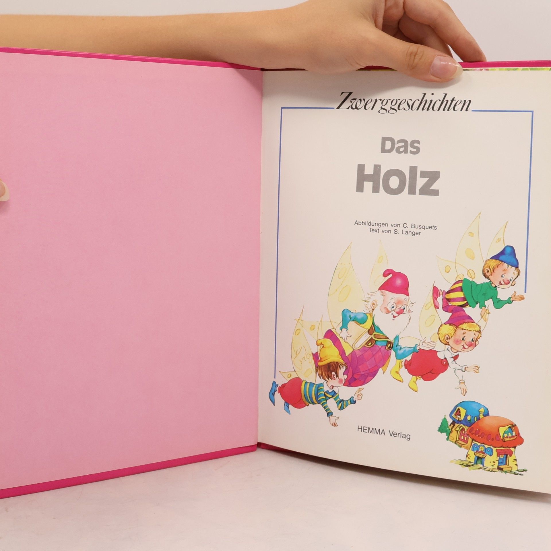 Carlos Busquets Zwerggeschichten. Das Holz