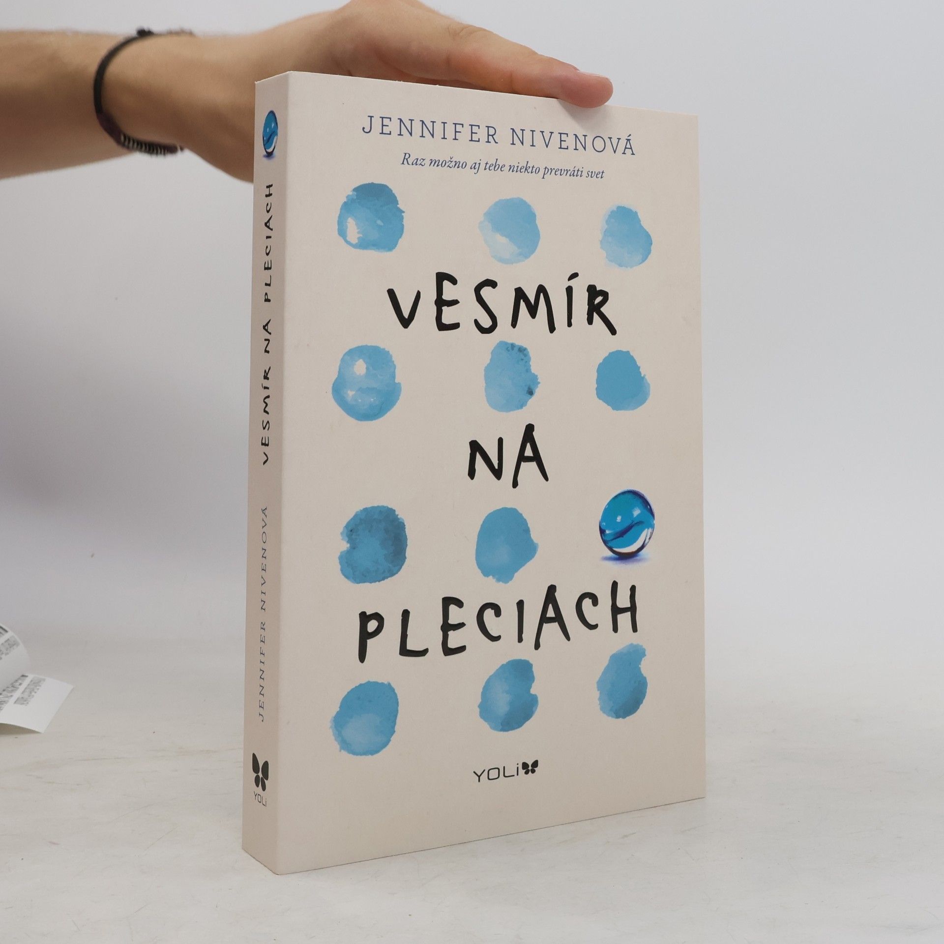 Jennifer Niven Vesmír na pleciach