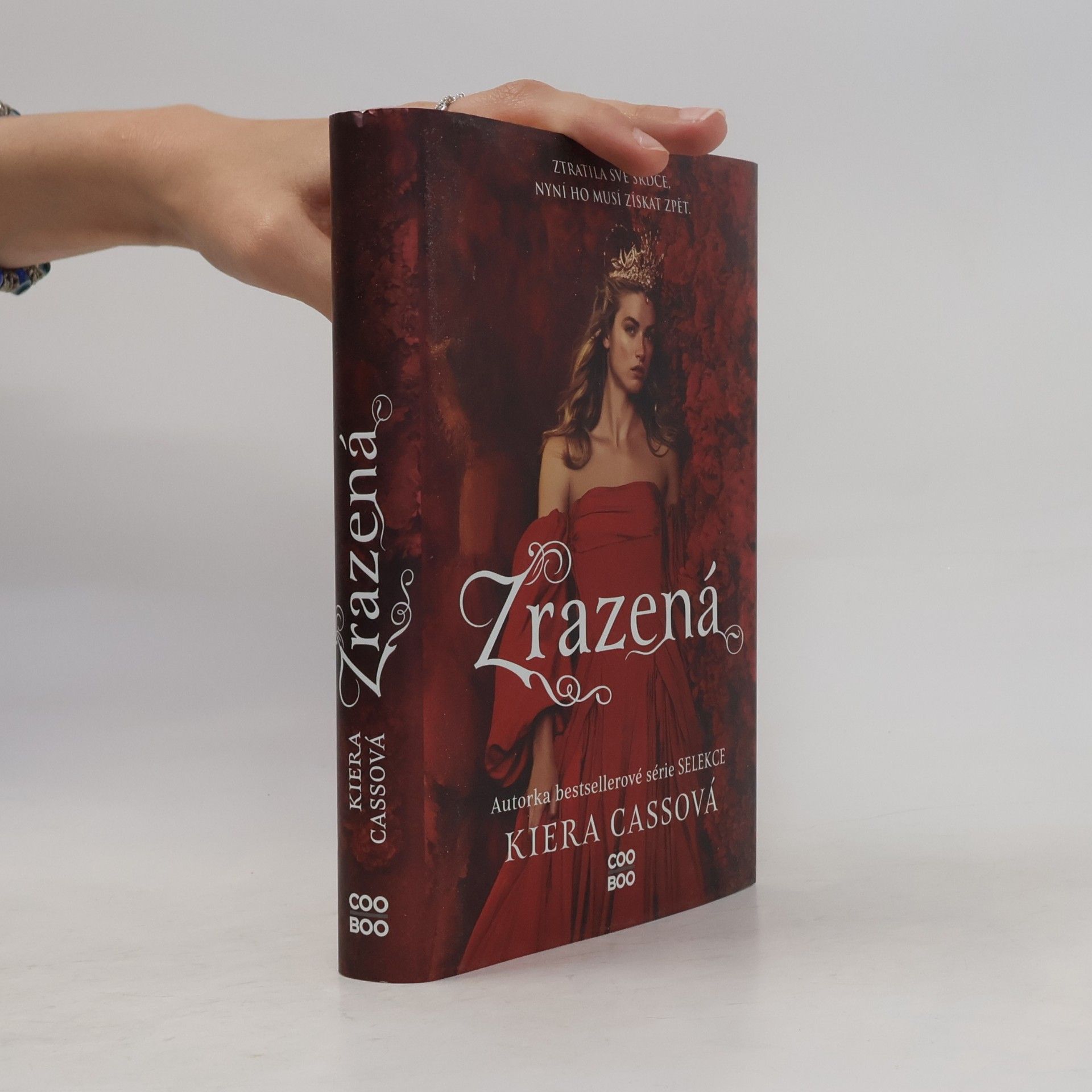 Kiera Cass Zrazená