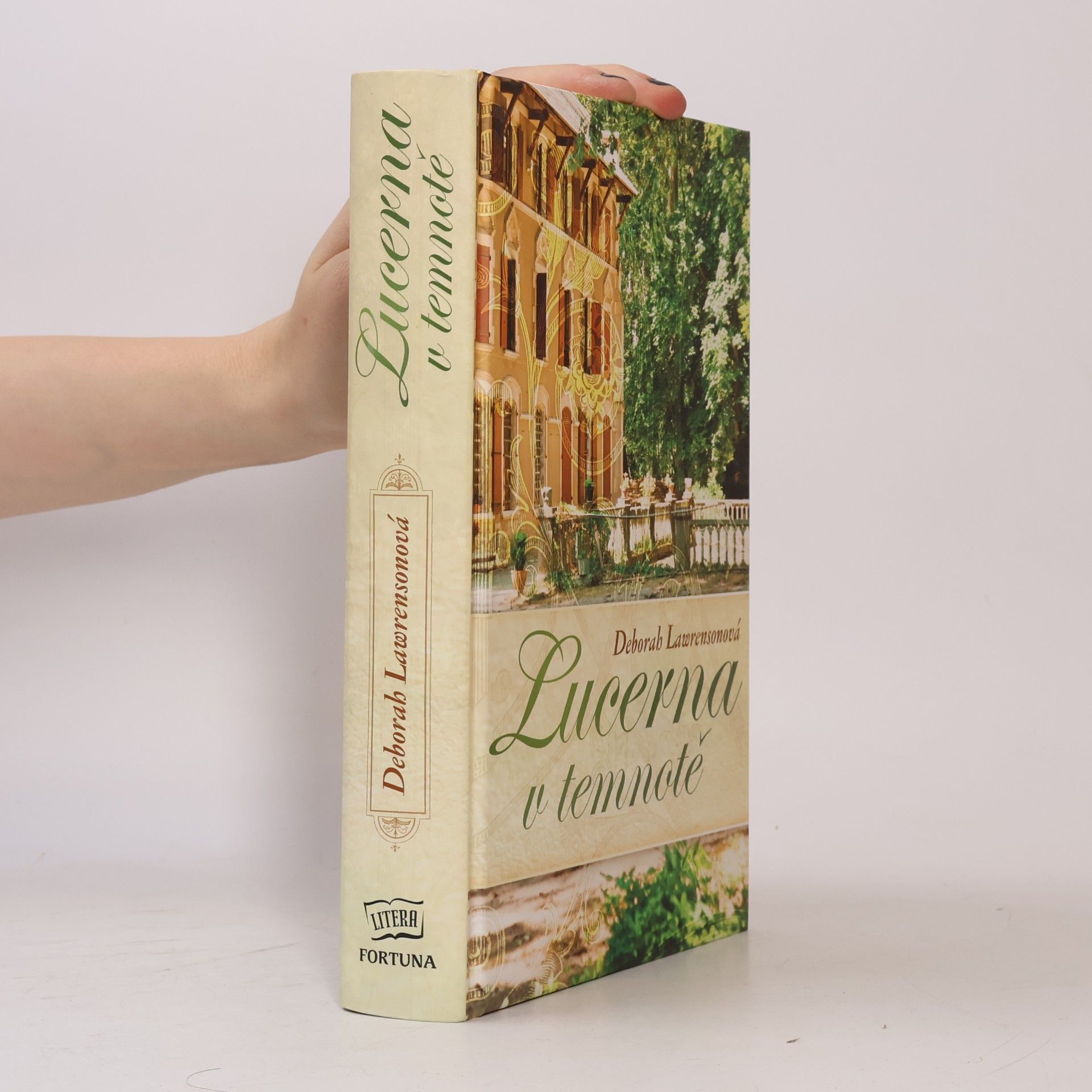 Deborah Lawrenson Lucerna v temnotě