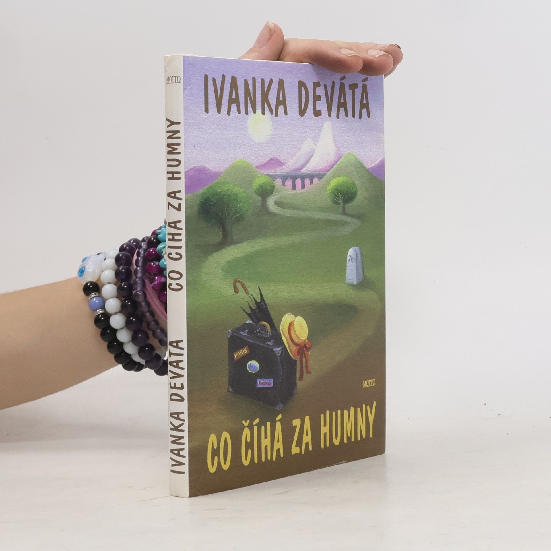 Ivanka Devátá Co číhá za humny