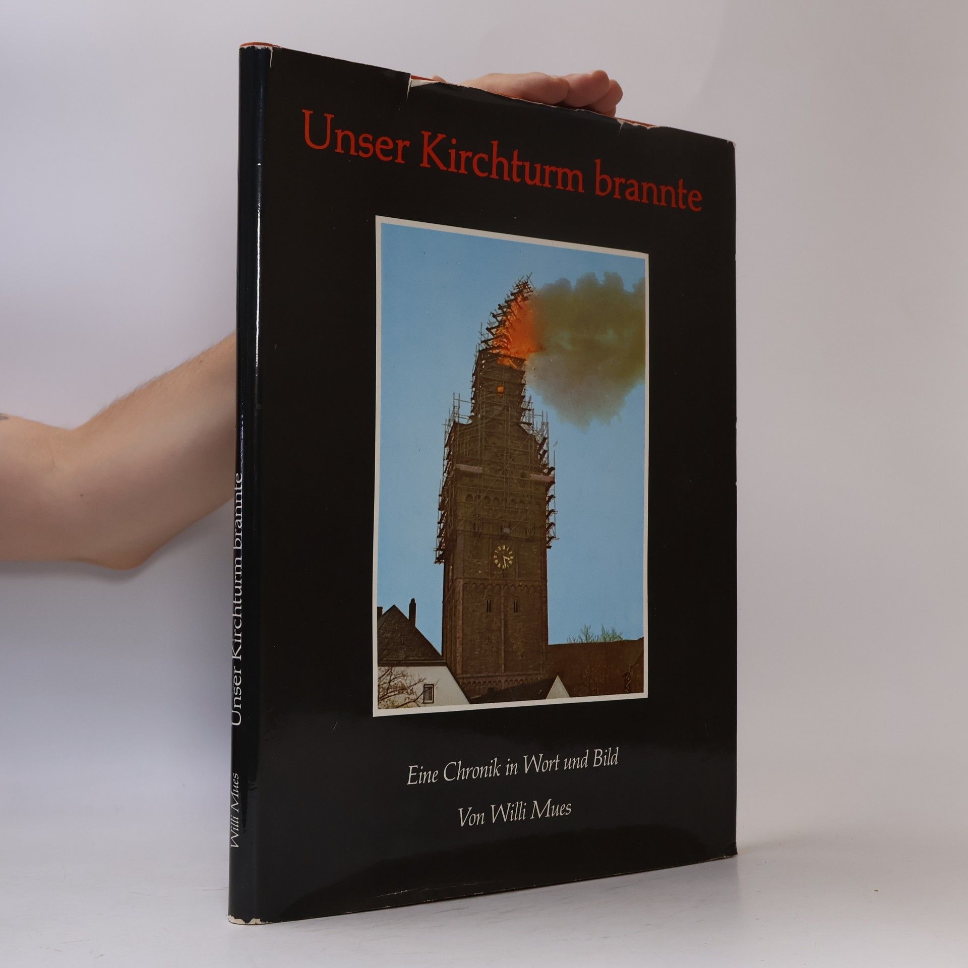 kolektiv Unser kirchturm brannte