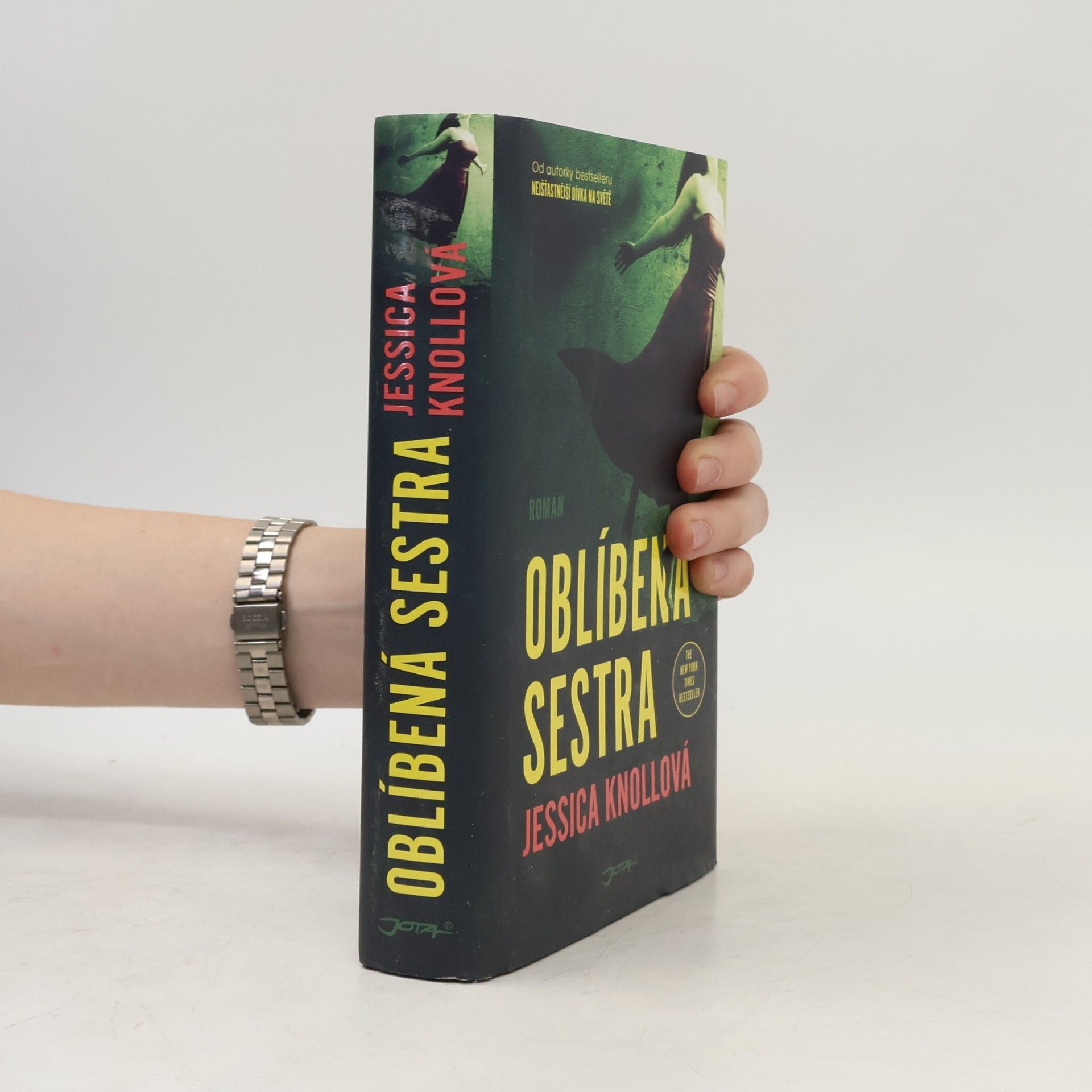Jessica Knoll Oblíbená sestra