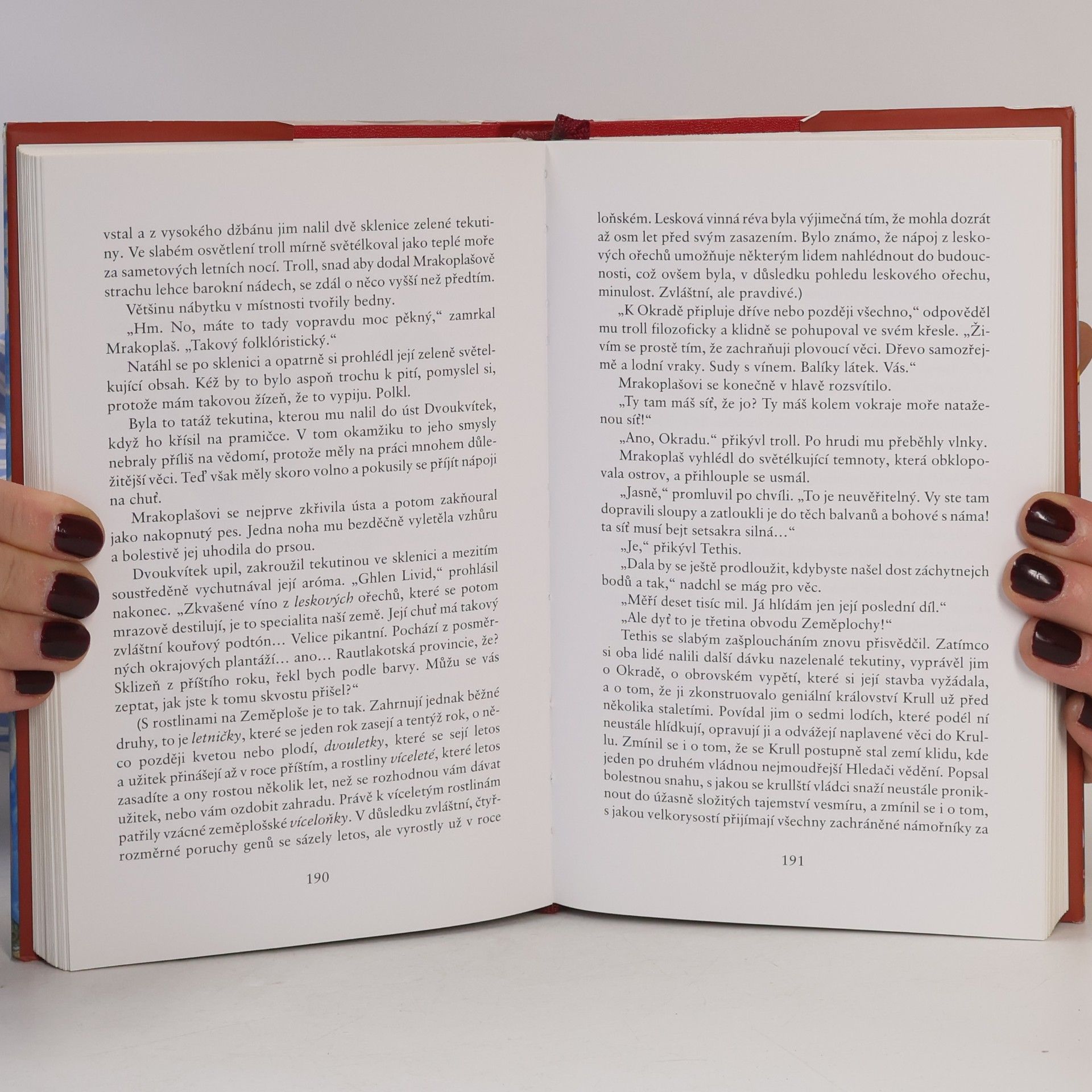 Terry Pratchett První příběhy ze Zeměplochy