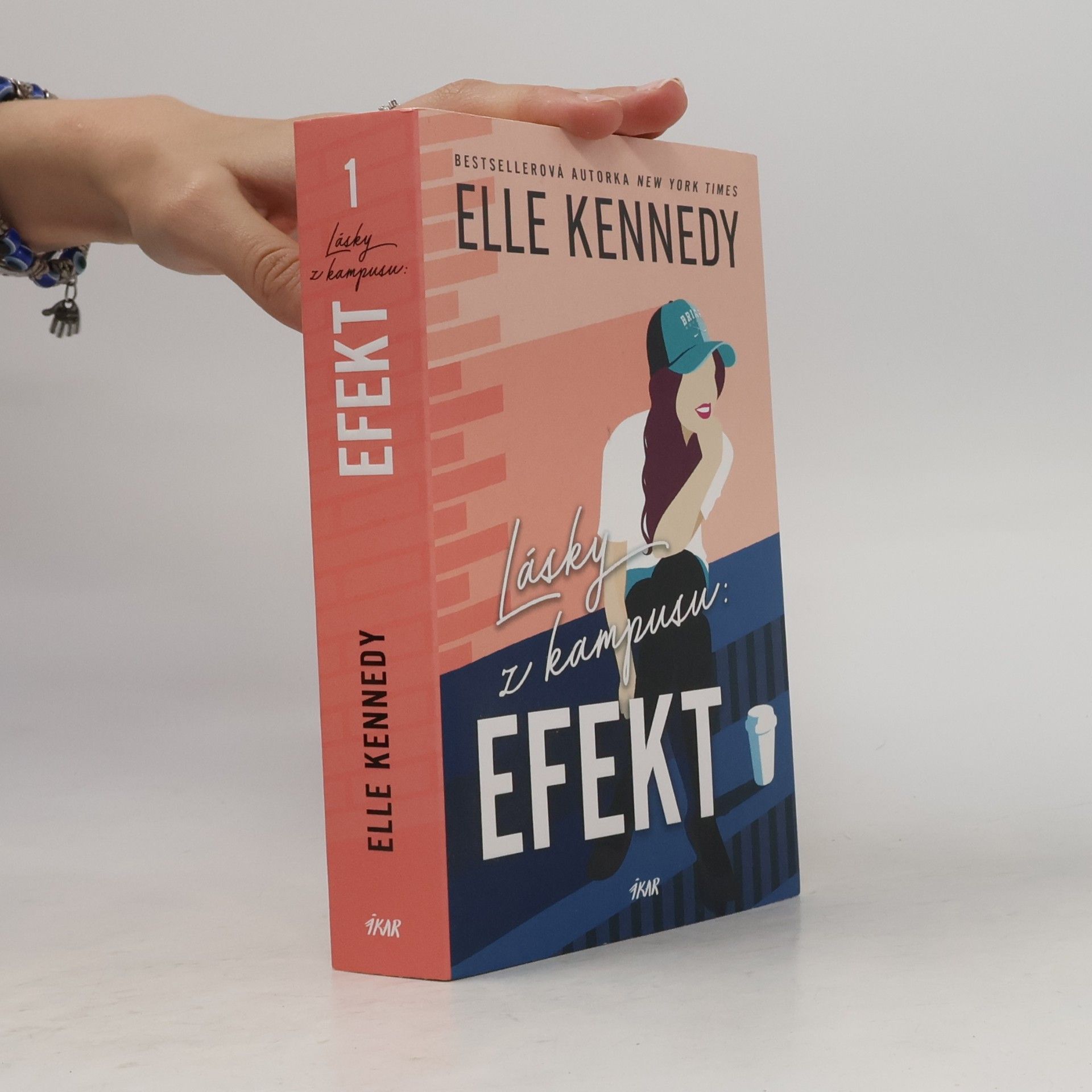 Elle Kennedy Lásky z kampusu. Efekt