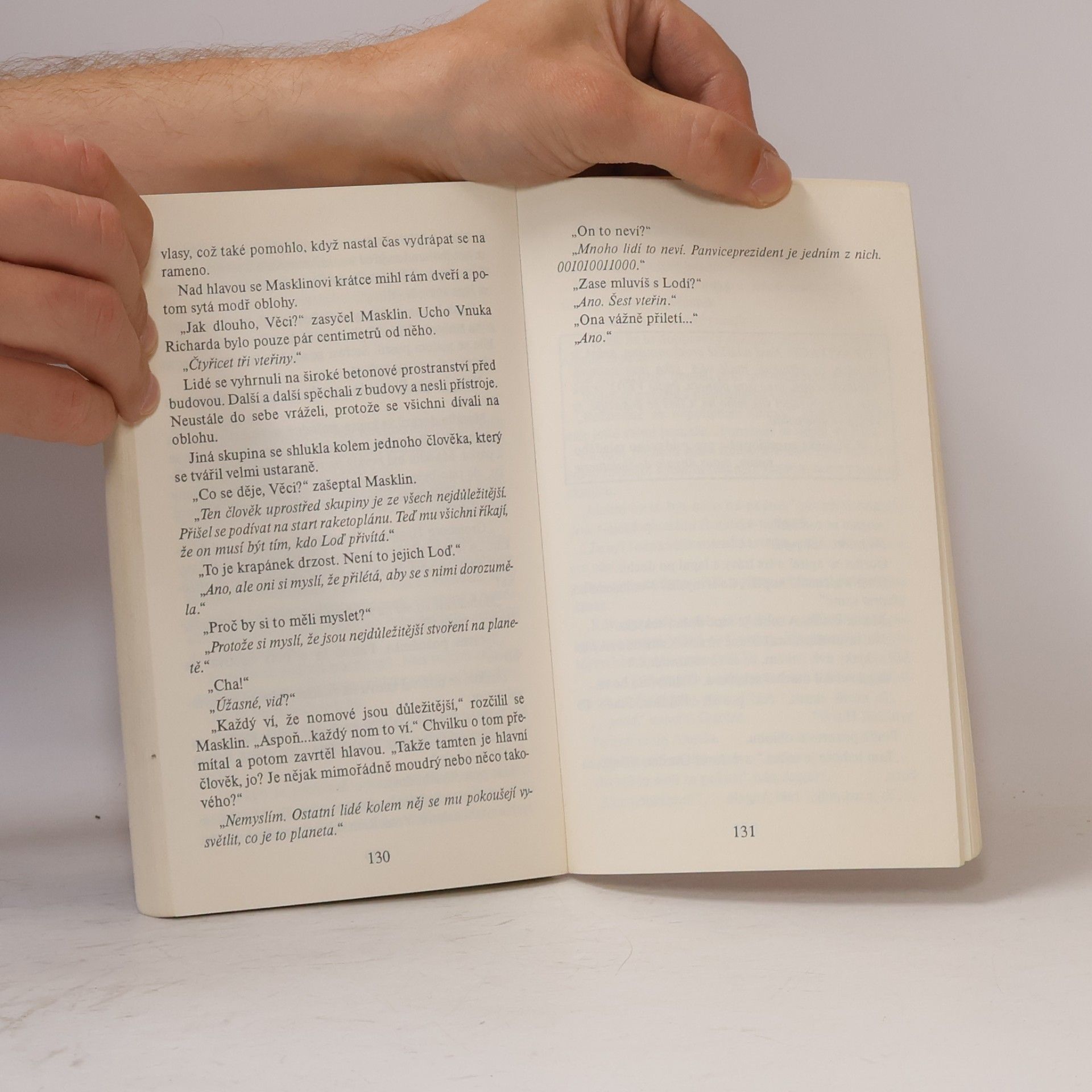 Terry Pratchett Velký let. Vyprávění o nomech. 3. díl