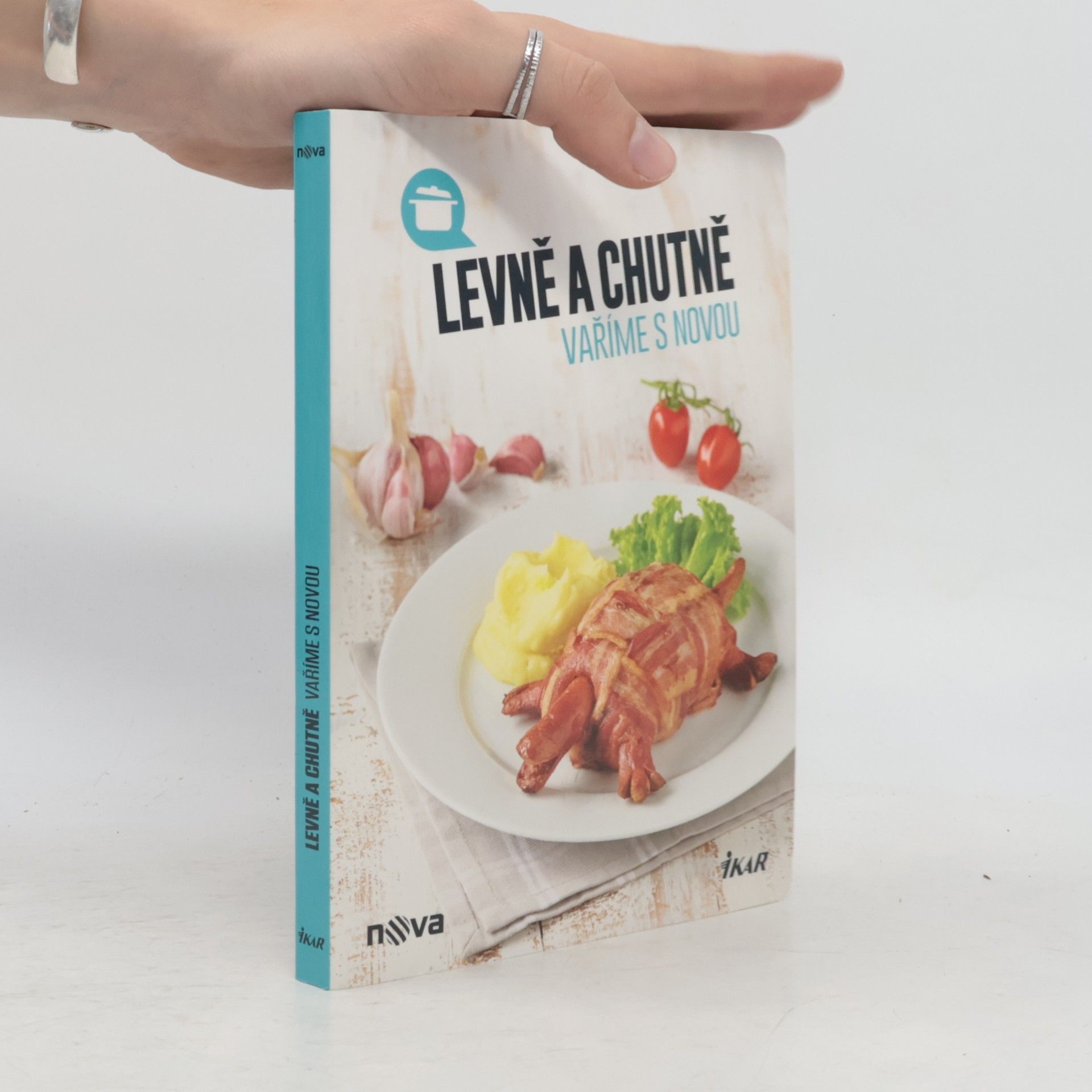 Autorenkollektiv Levně a chutně