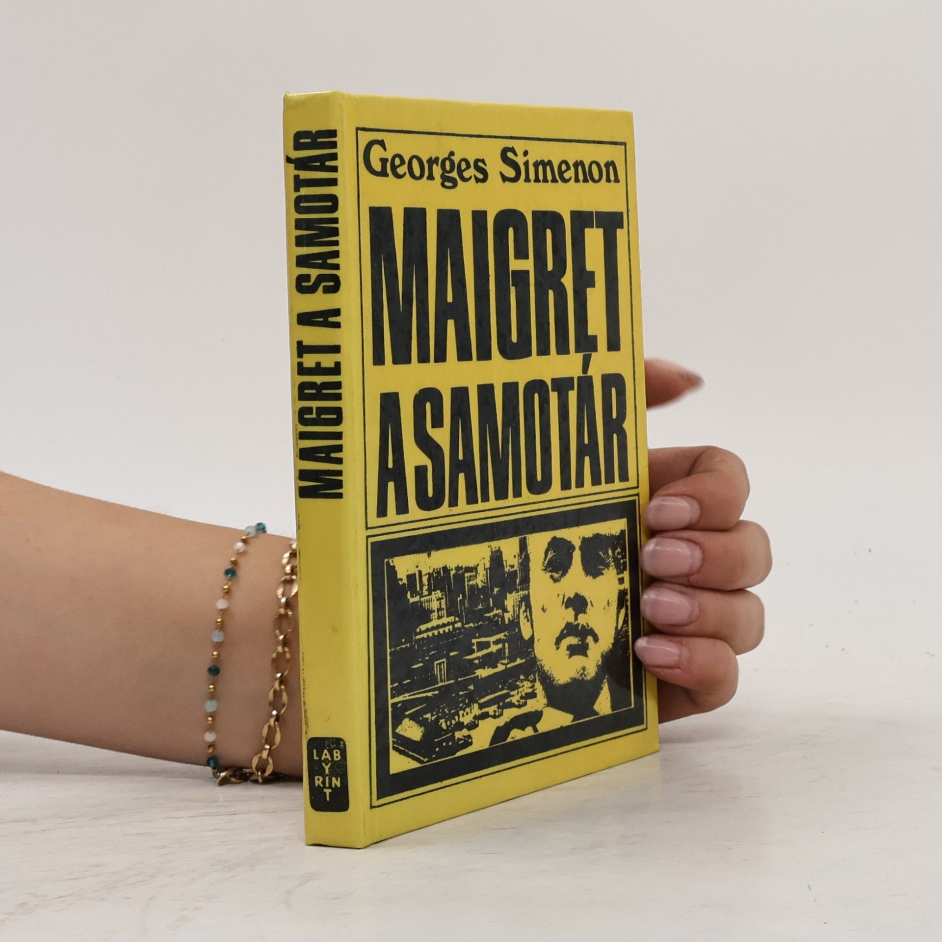 Maigret a samotár