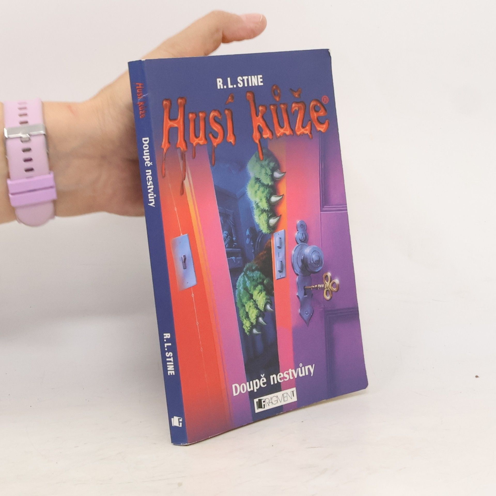 R. L. Stine Doupě nestvůry