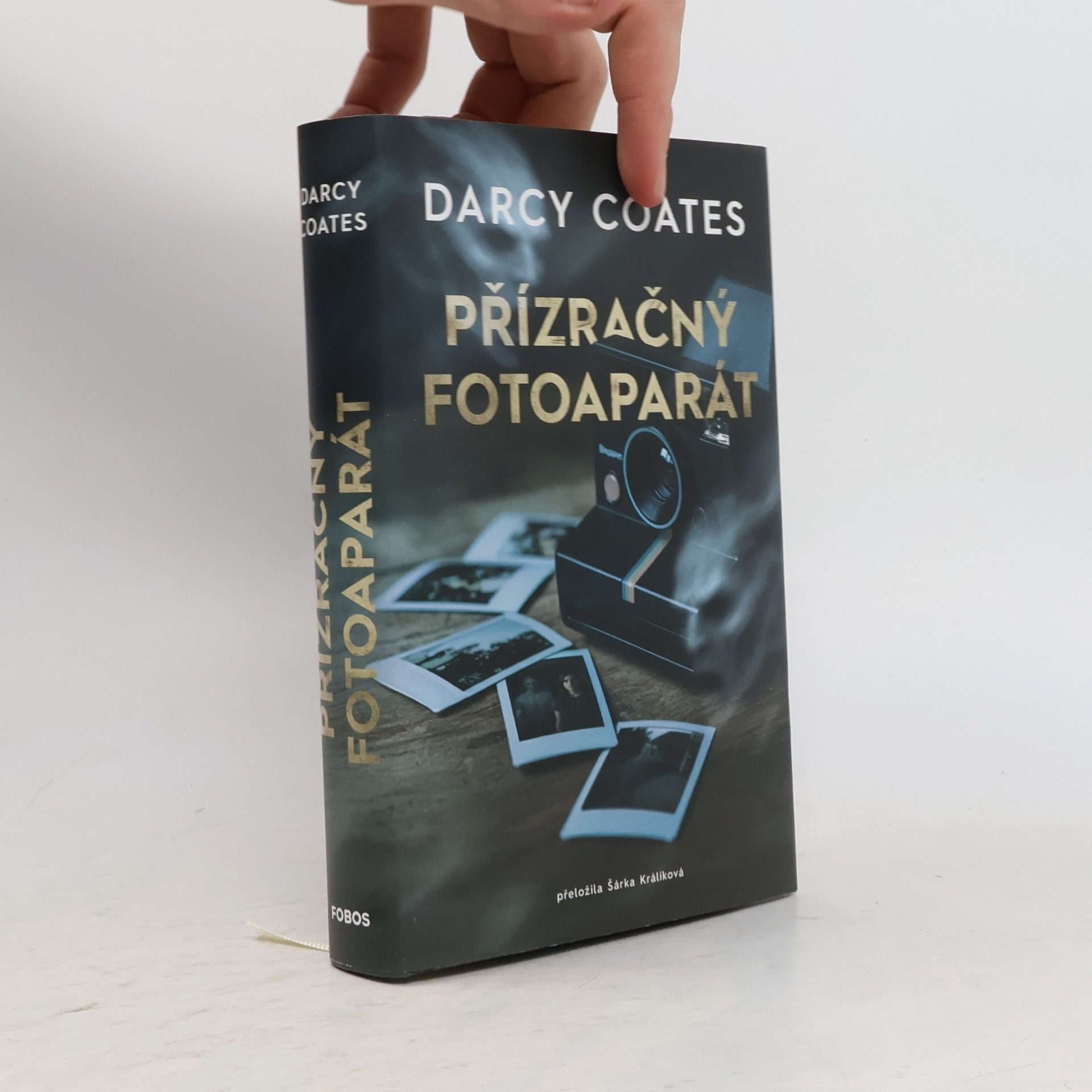 Darcy Coates Přízračný fotoaparát