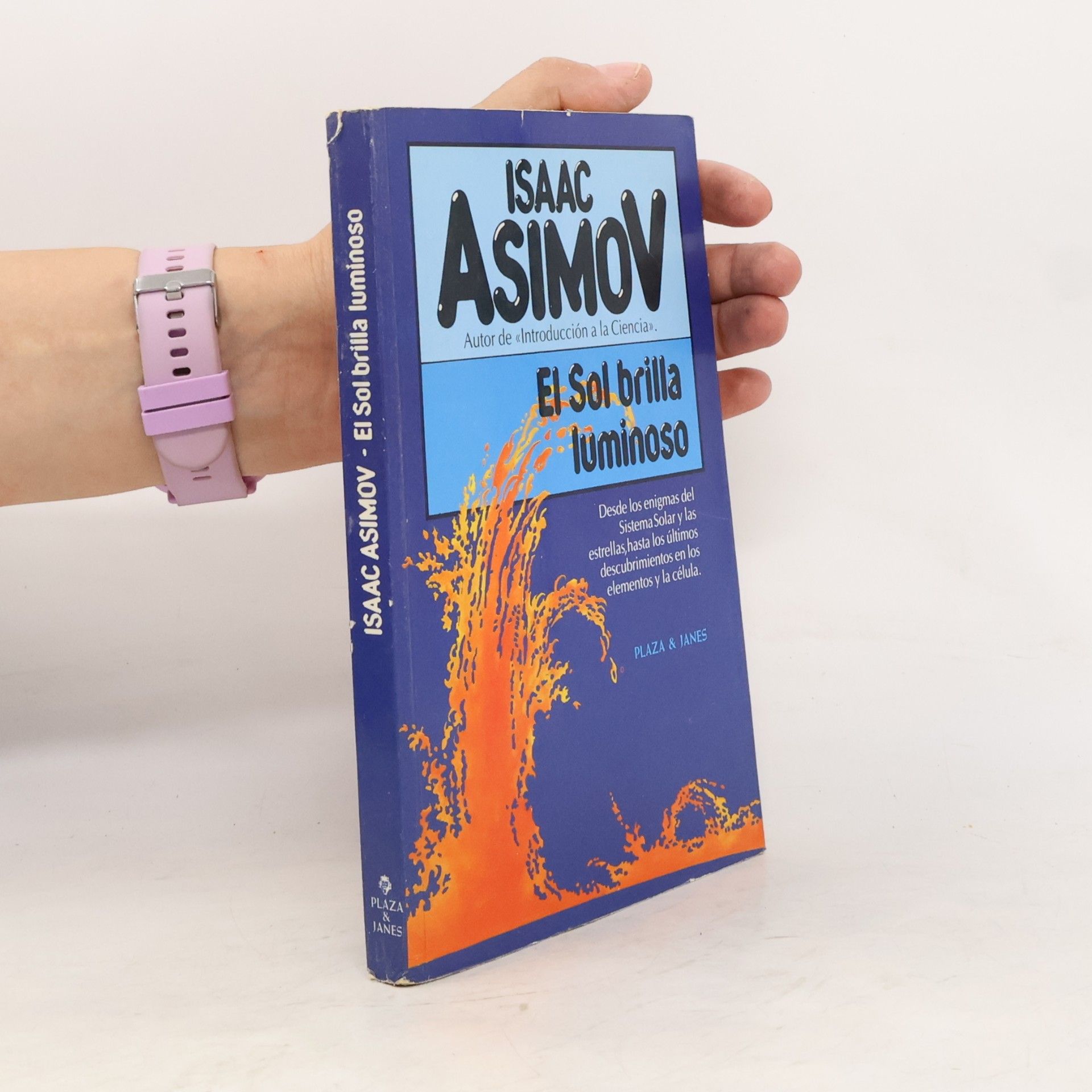 Isaac Asimov El Sol brilla luminoso