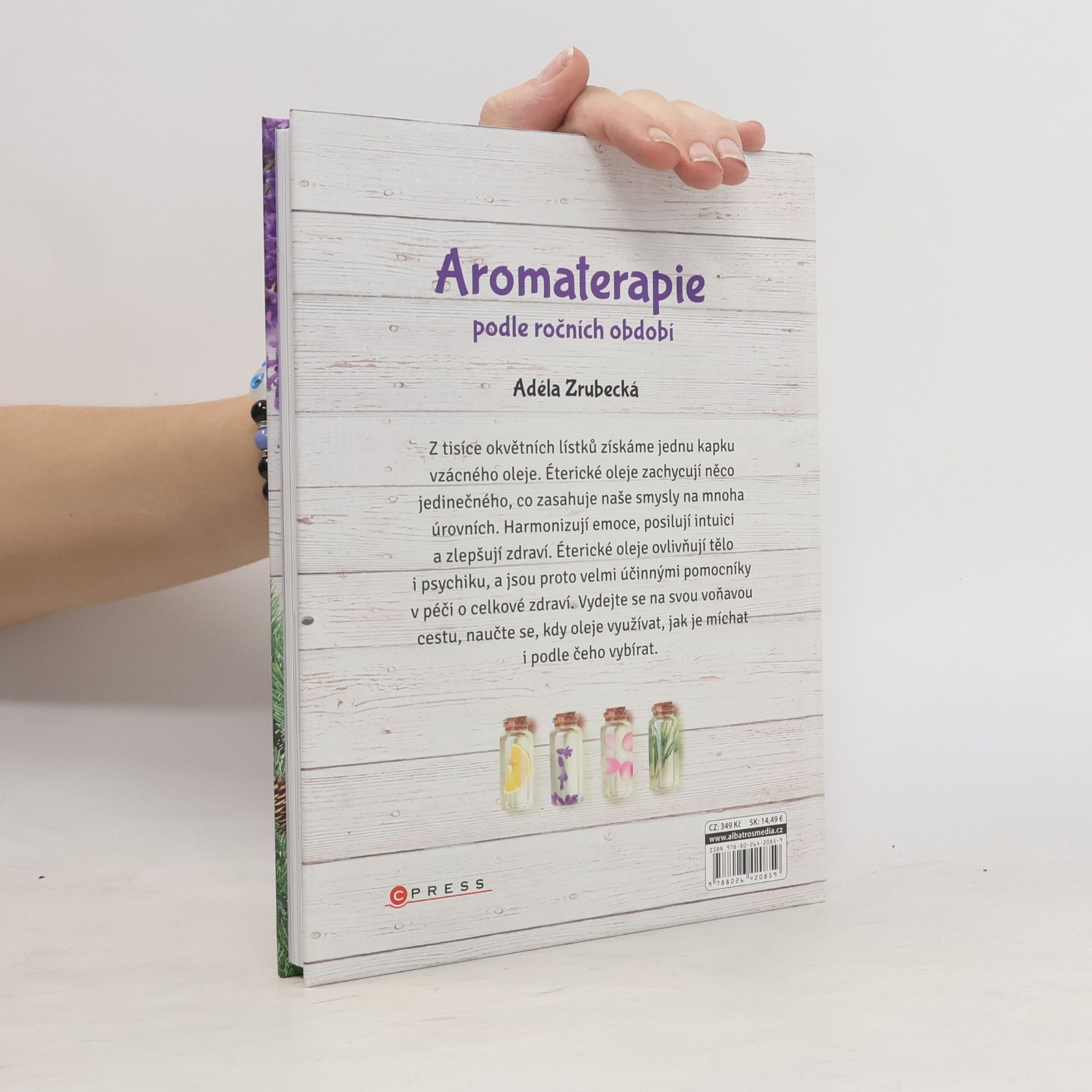 Adéla Zrubecká Aromaterapie podle ročních období