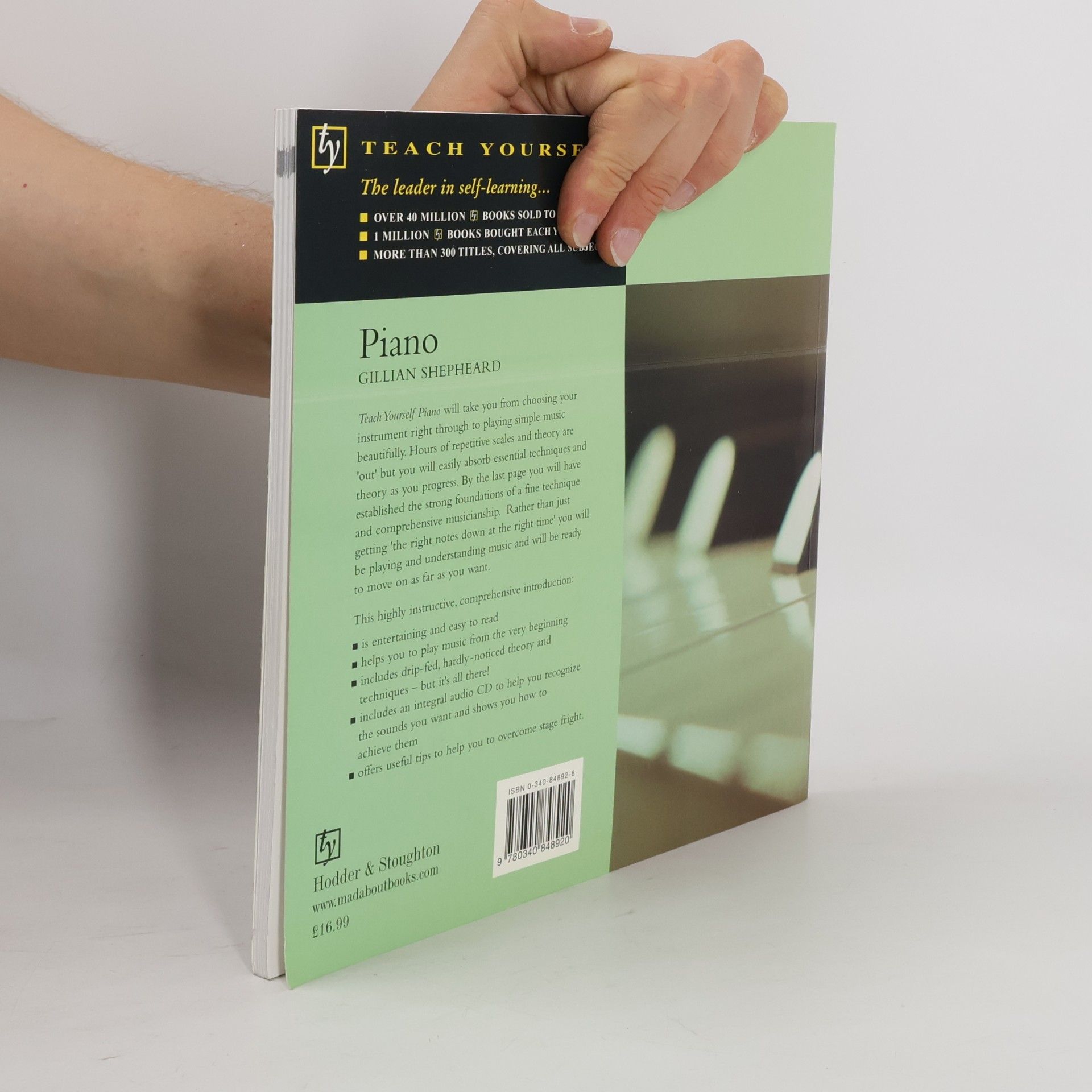 Gillian Shepheard Teach Yourself: Piano: Includes Audio CD