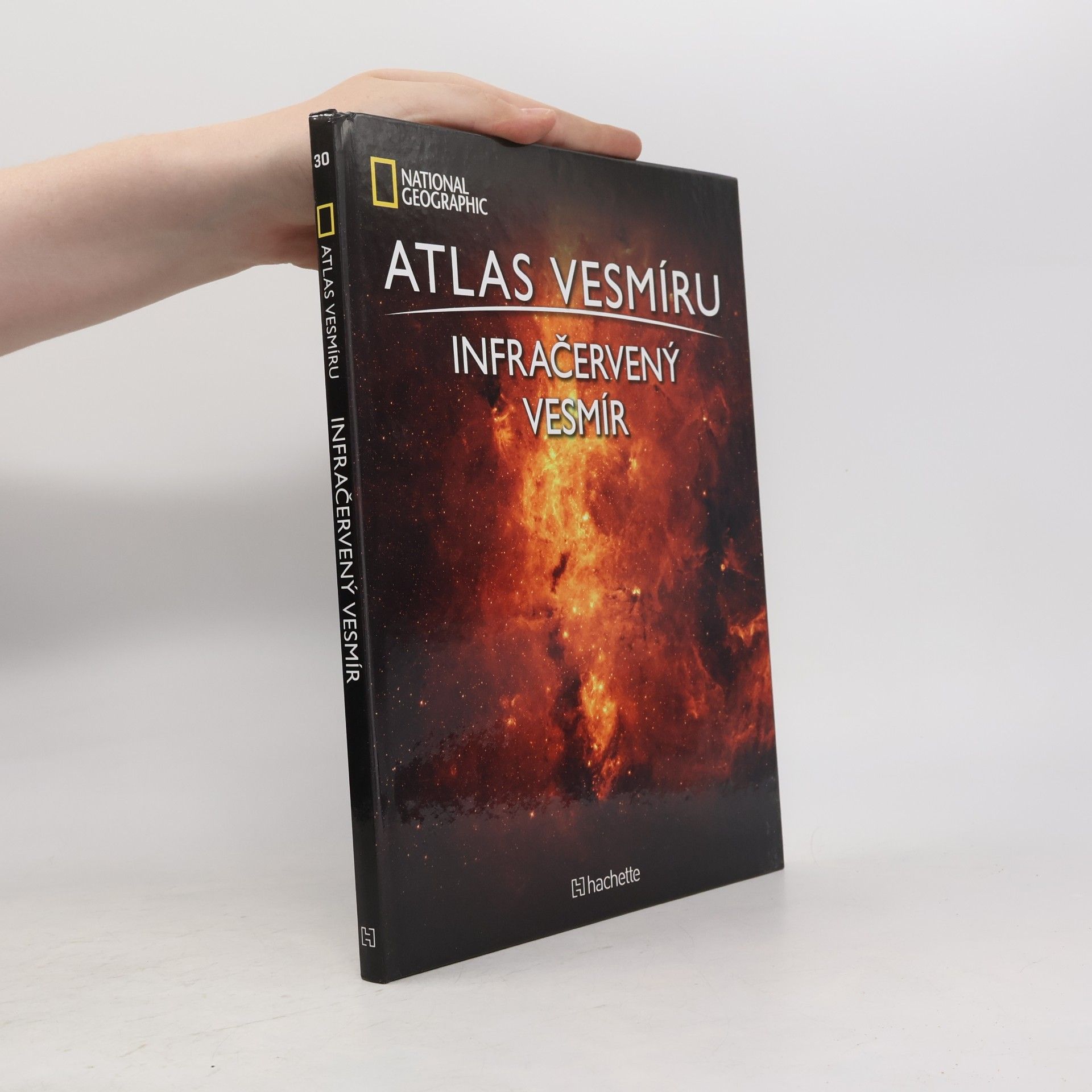 Kolektiv autorů Atlas Vesmíru 30