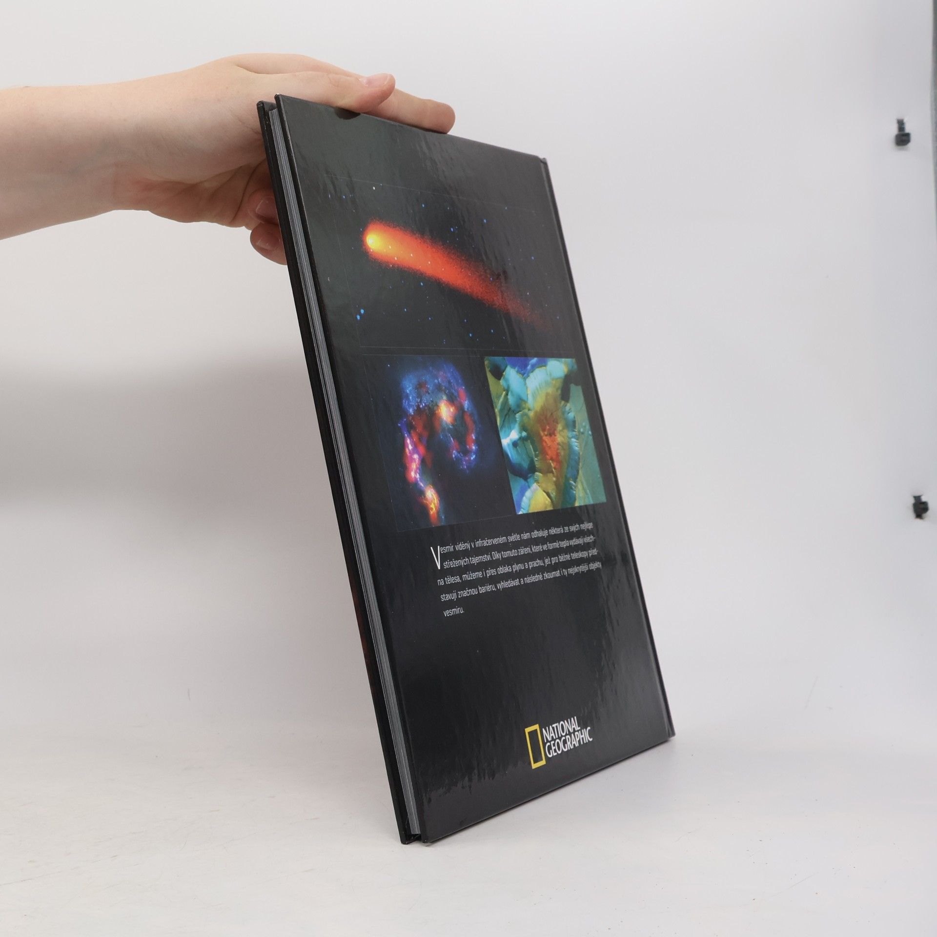 Kolektiv autorů Atlas Vesmíru 30