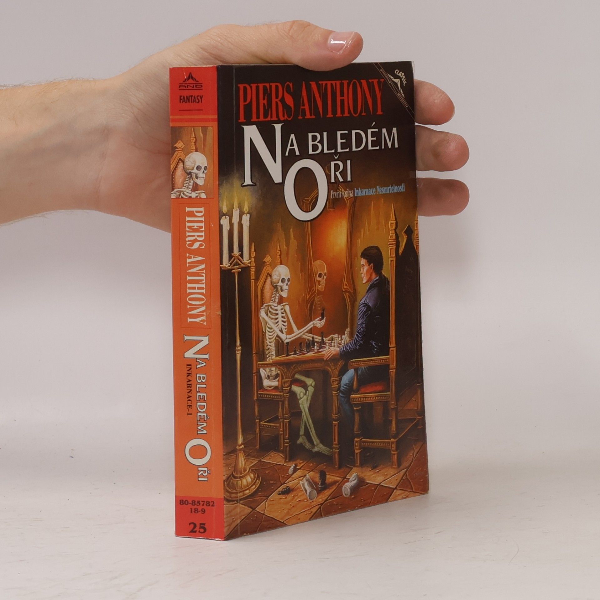 Piers Anthony Na bledém oři