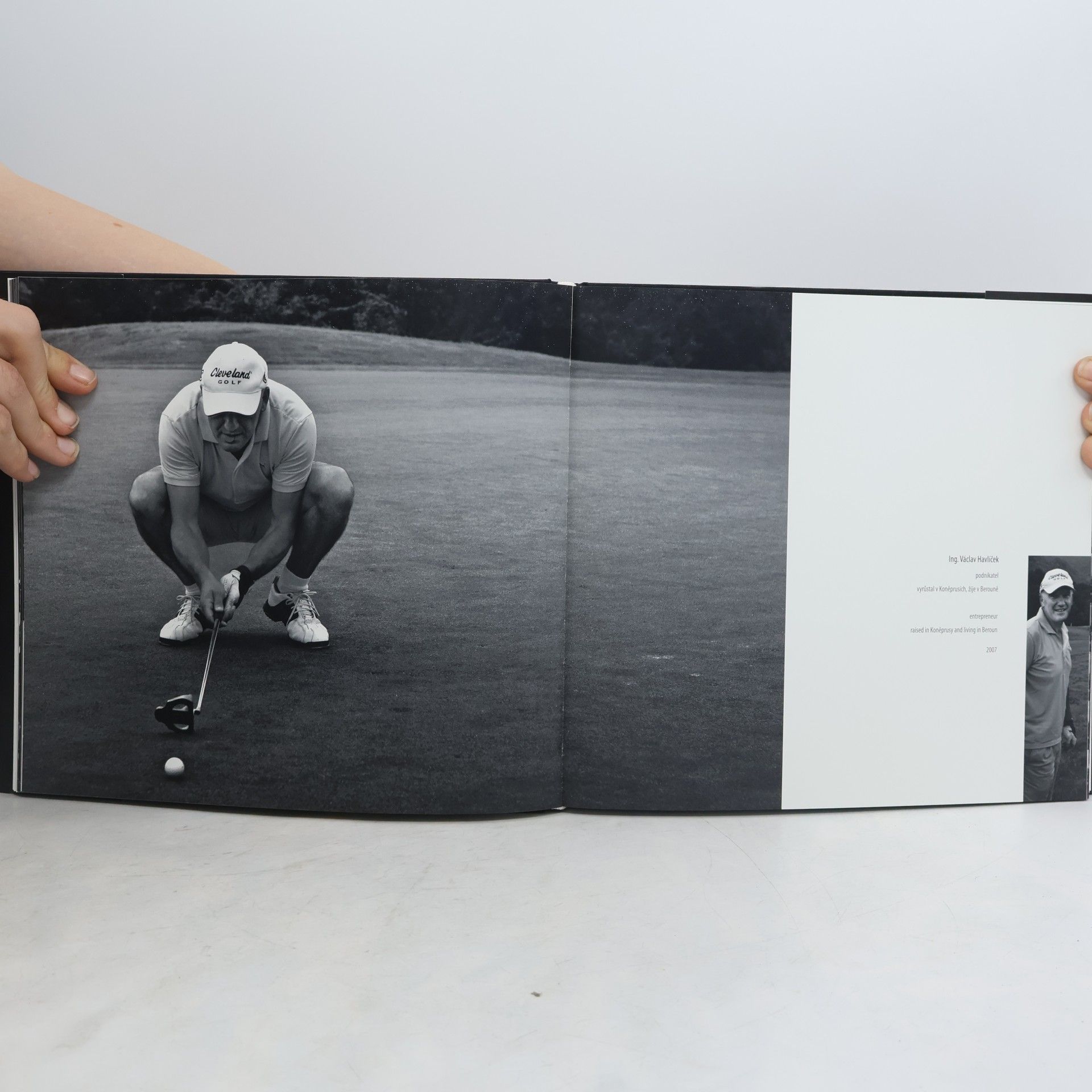 Jan Šroubek Homo Berounensis. Neúplný fotografický atlas = Fragmentary Photographic Atlas