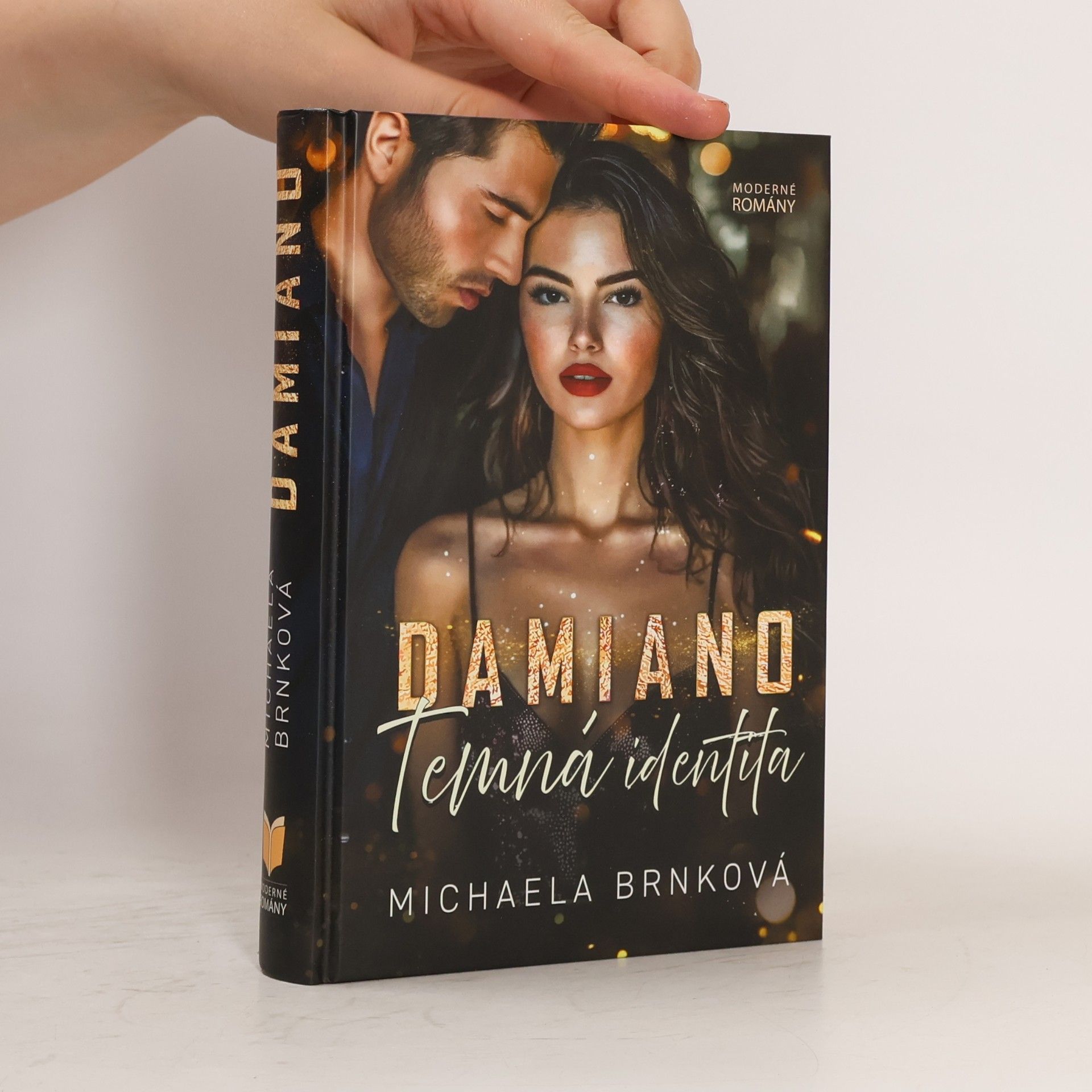 Michaela Brnková Damiano. Temná identita
