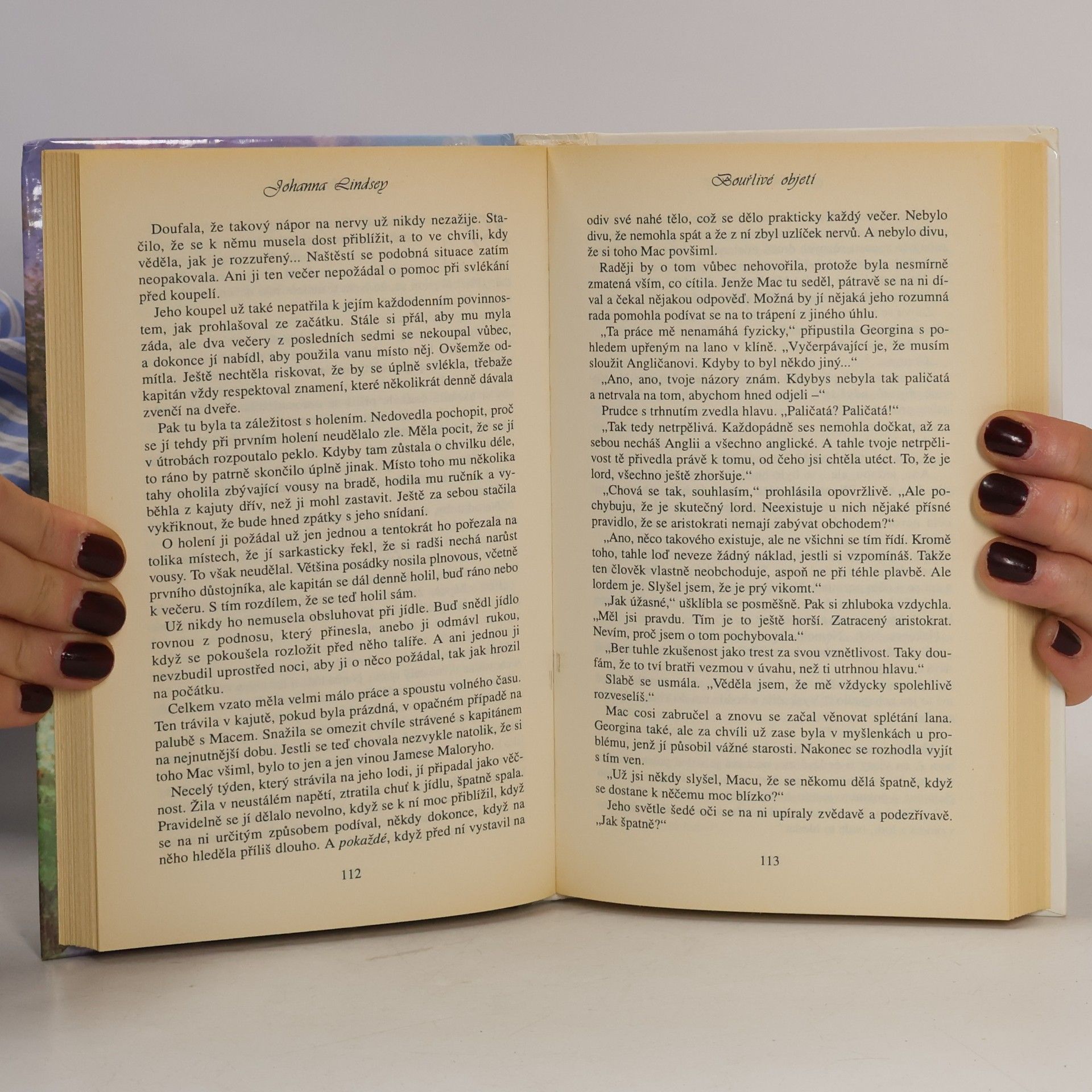 Johanna Lindsey Bouřlivé objetí