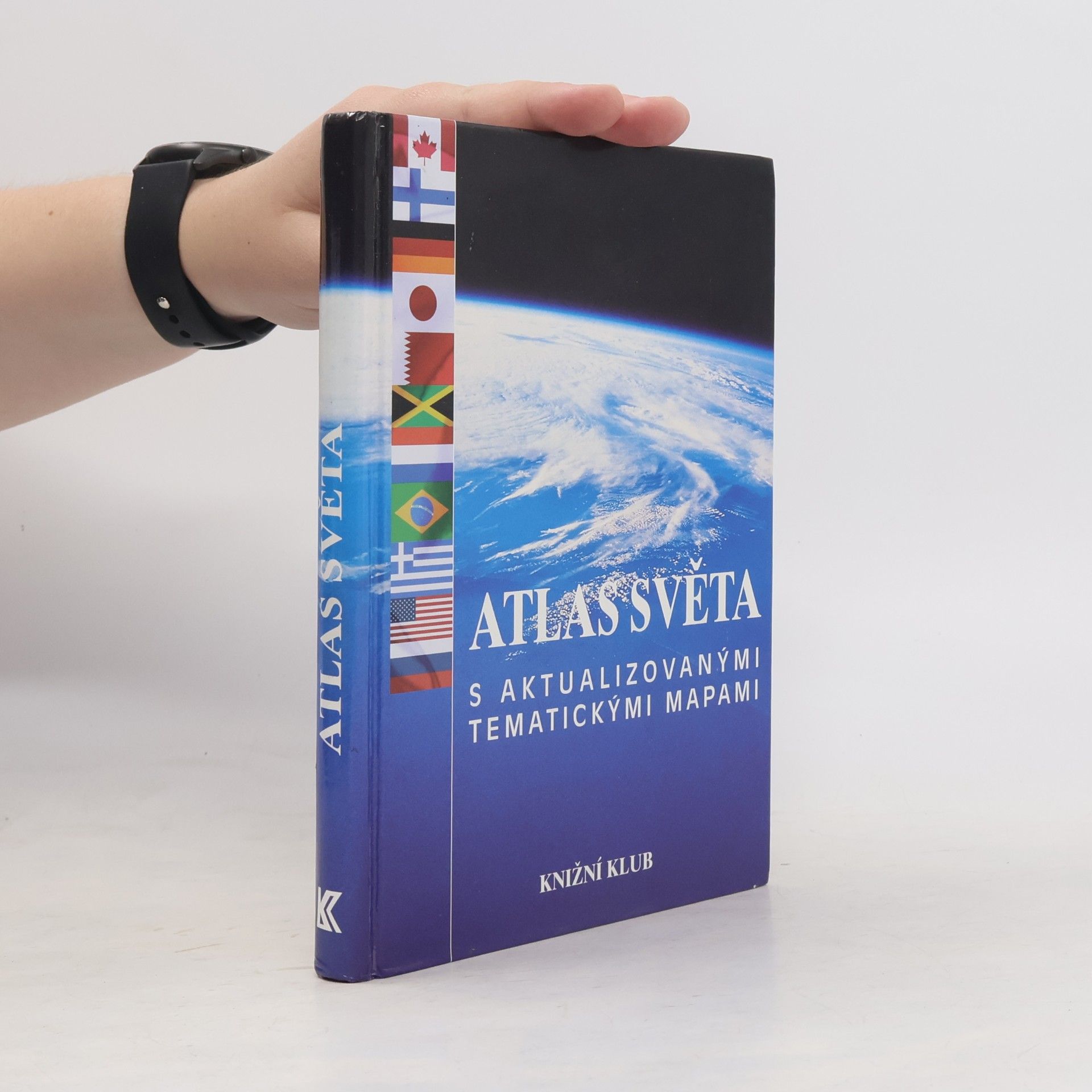 Atlas světa s aktualizovanými tematickými mapami