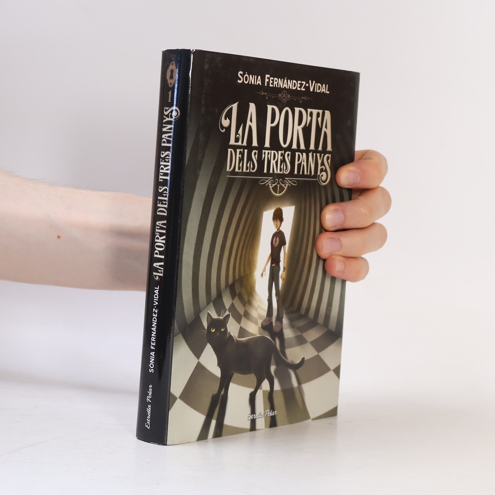 Sonia Fernández-Vidal L' illa del temps - 1: La porta dels tres panys