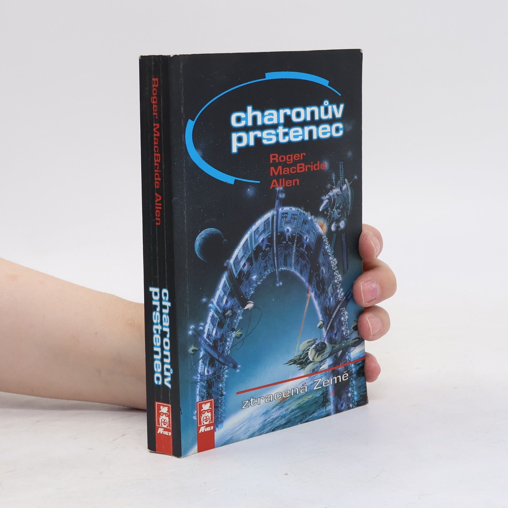 Roger MacBride Allen Charonův prstenec: Ztracená Země