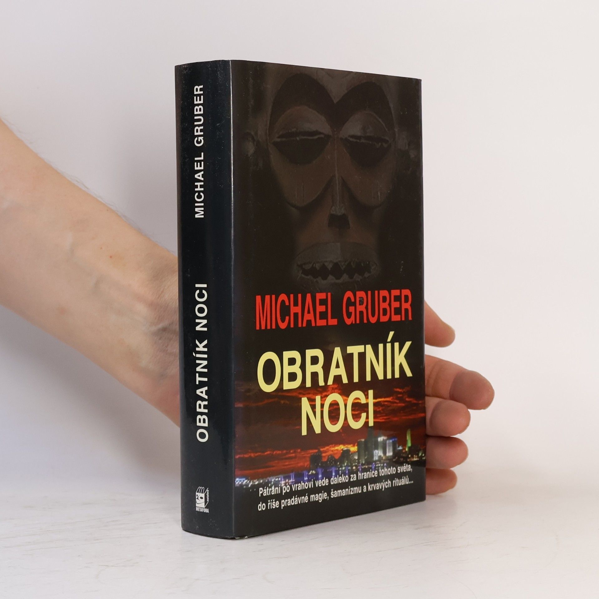 Michael Gruber Obratník noci