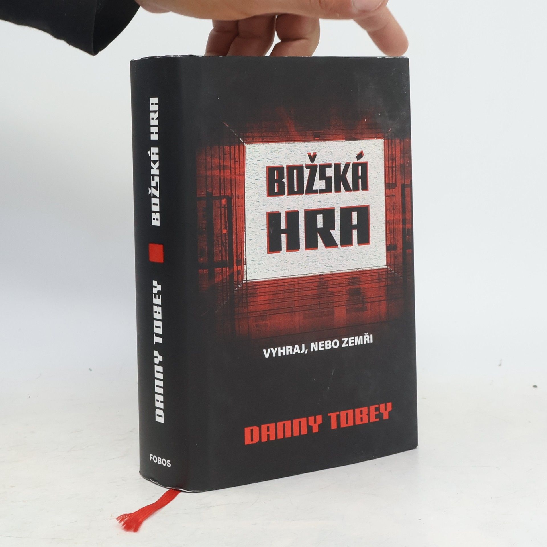 Danny Tobey Božská hra
