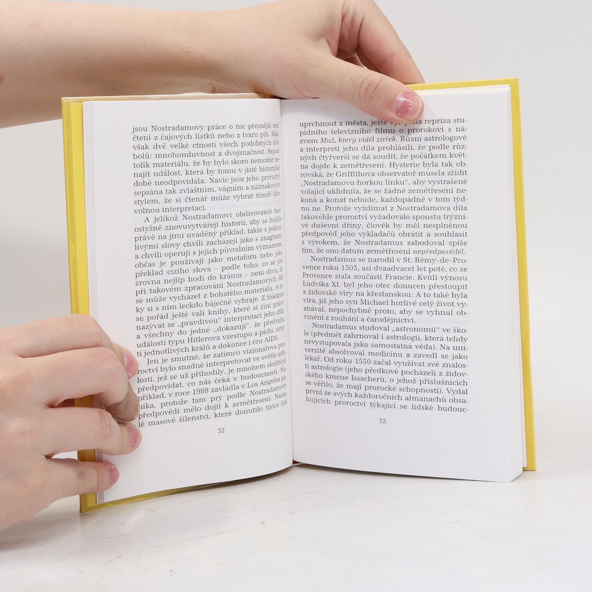 Simon Hoggart Největší záhady světa. Divné události