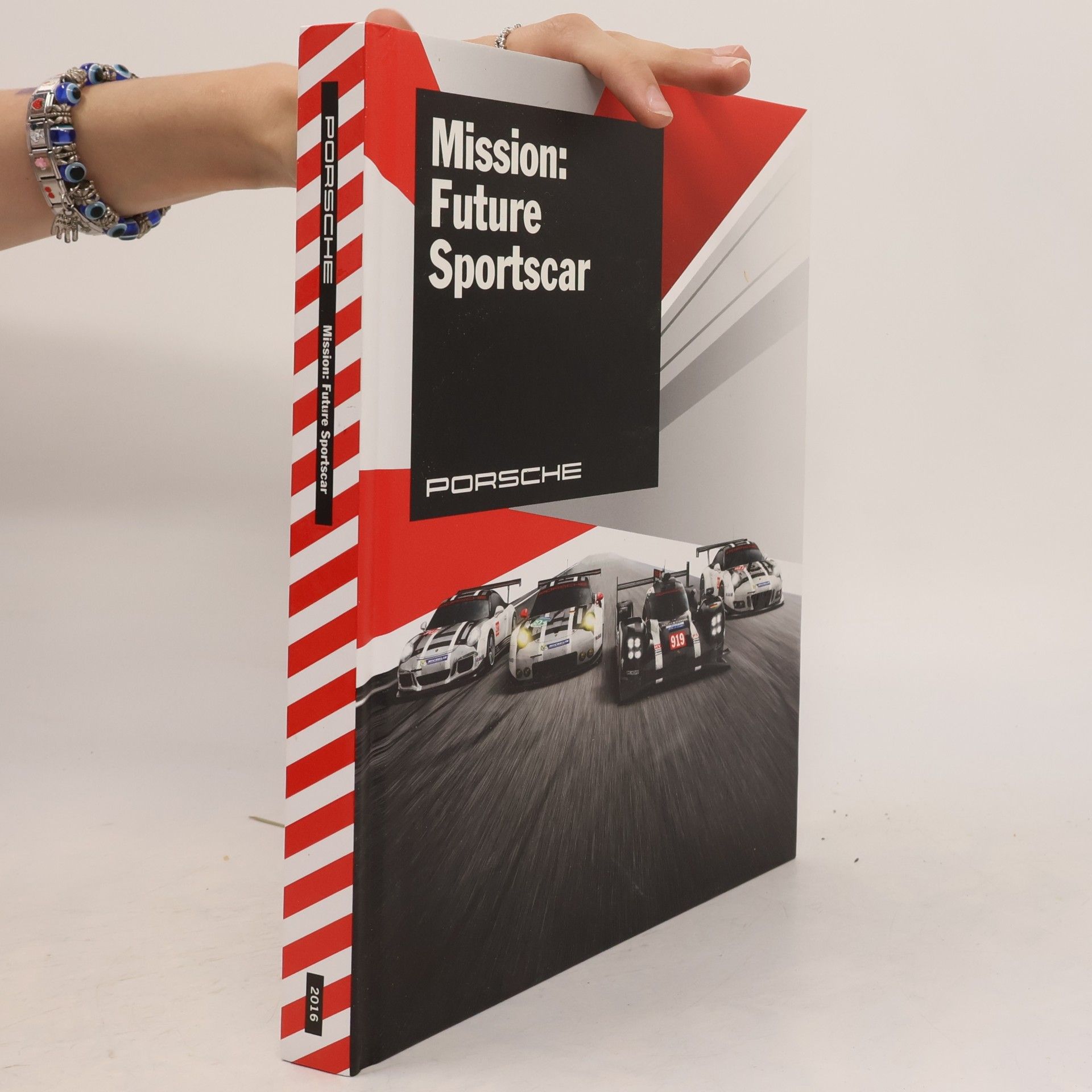 Various authors Mission: Future Sportscar