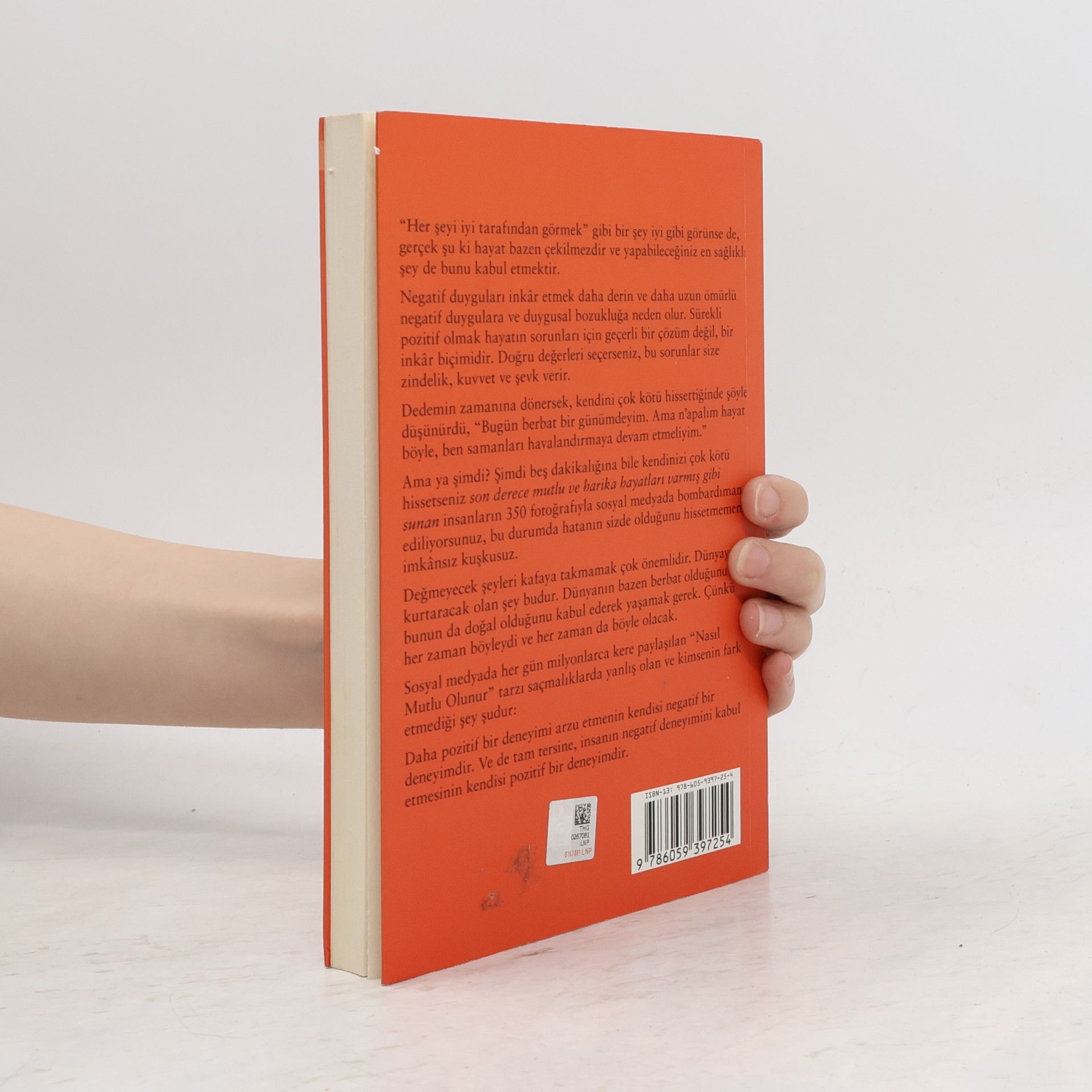 Mark Manson Ustalik Gerektiren Kafaya Takmama Sanati