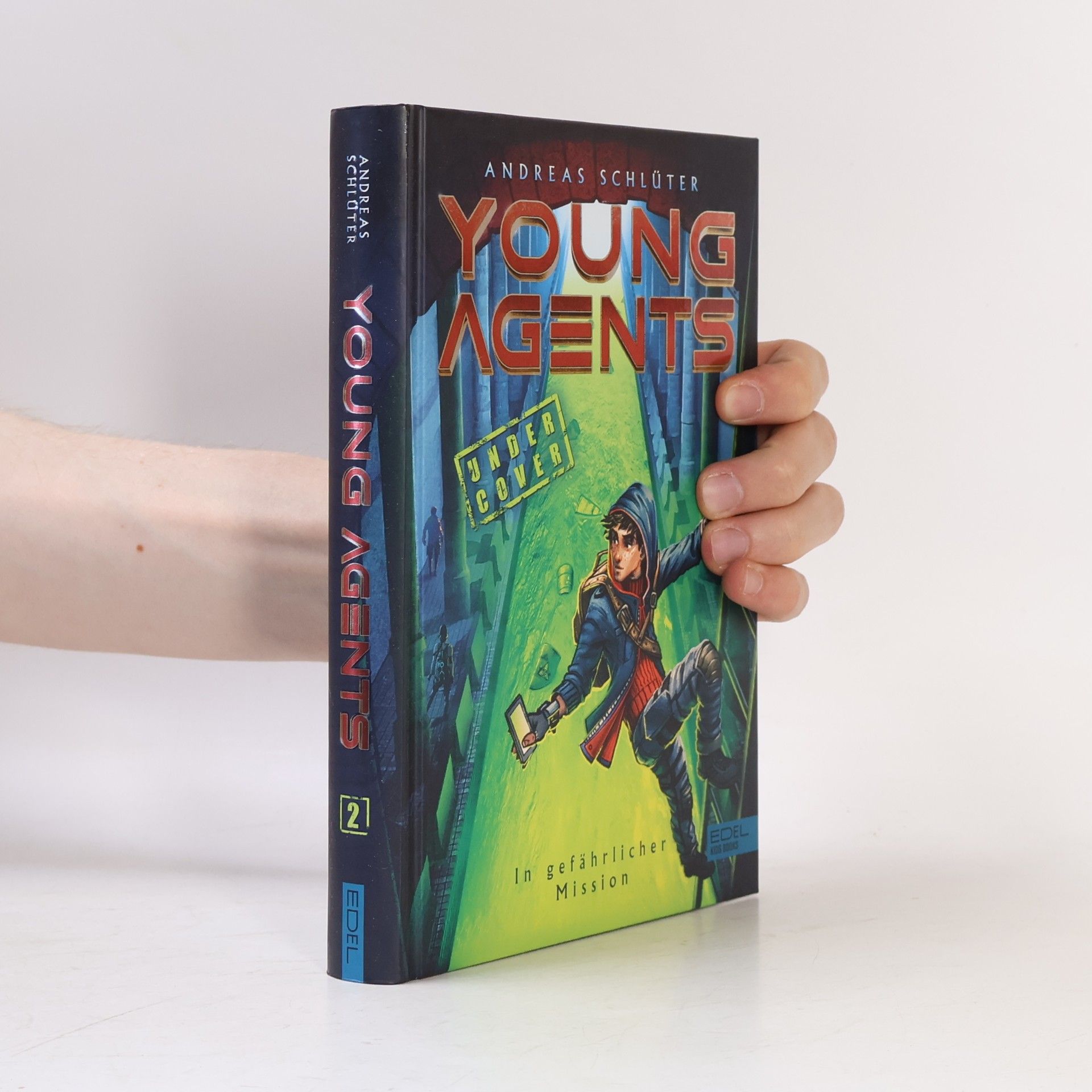 Andreas Schlüter Young Agents