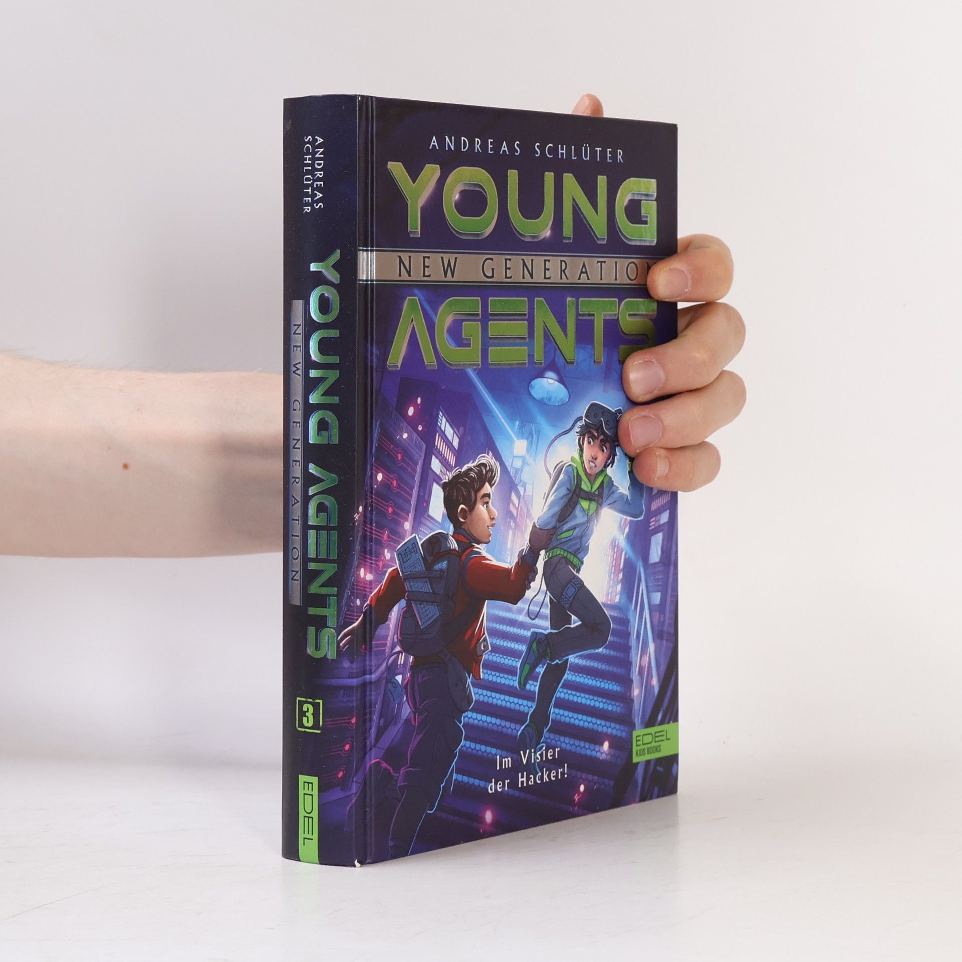 Andreas Schlüter Young Agents - New Generation: Im Visier der Hacker