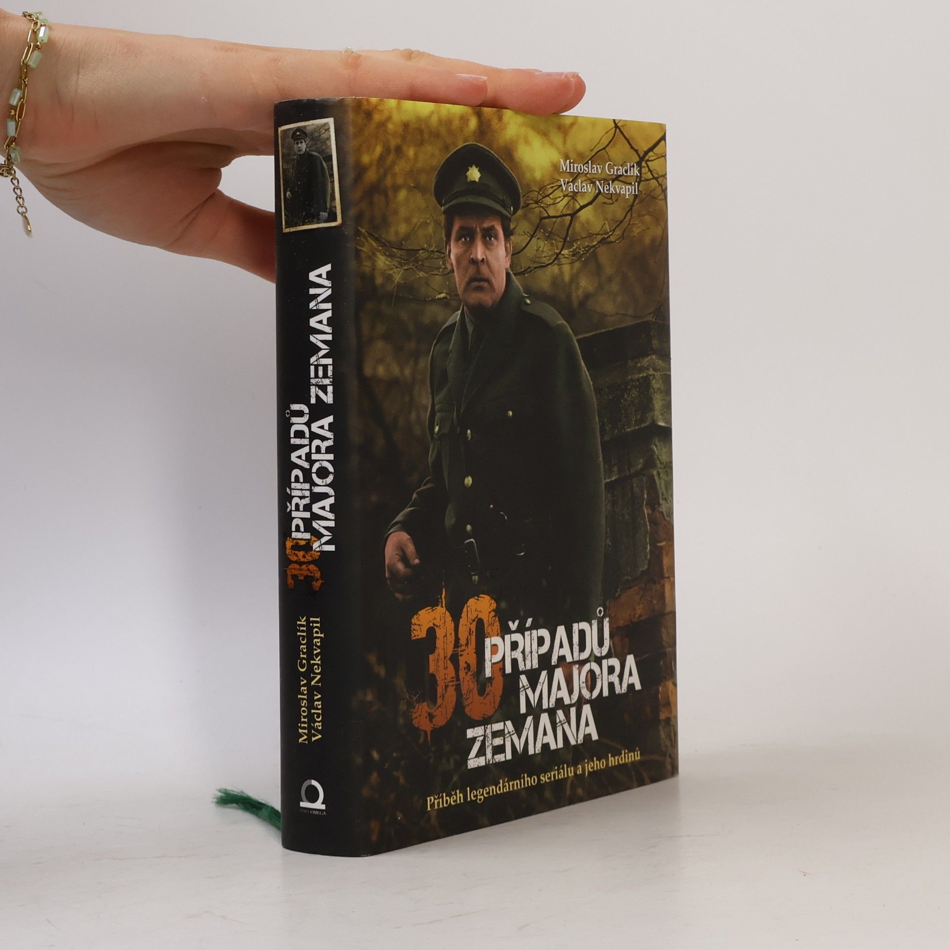 Václav Nekvapil 30 případů majora Zemana: Příběh legendárního seriálu a jeho hrdinů