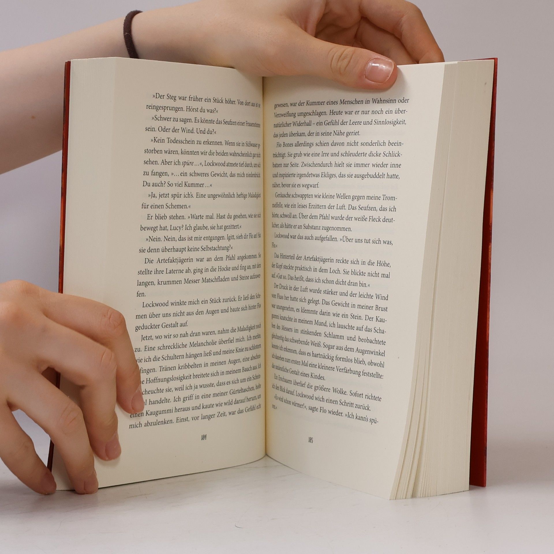 Jonathan Stroud Der wispernde Schädel
