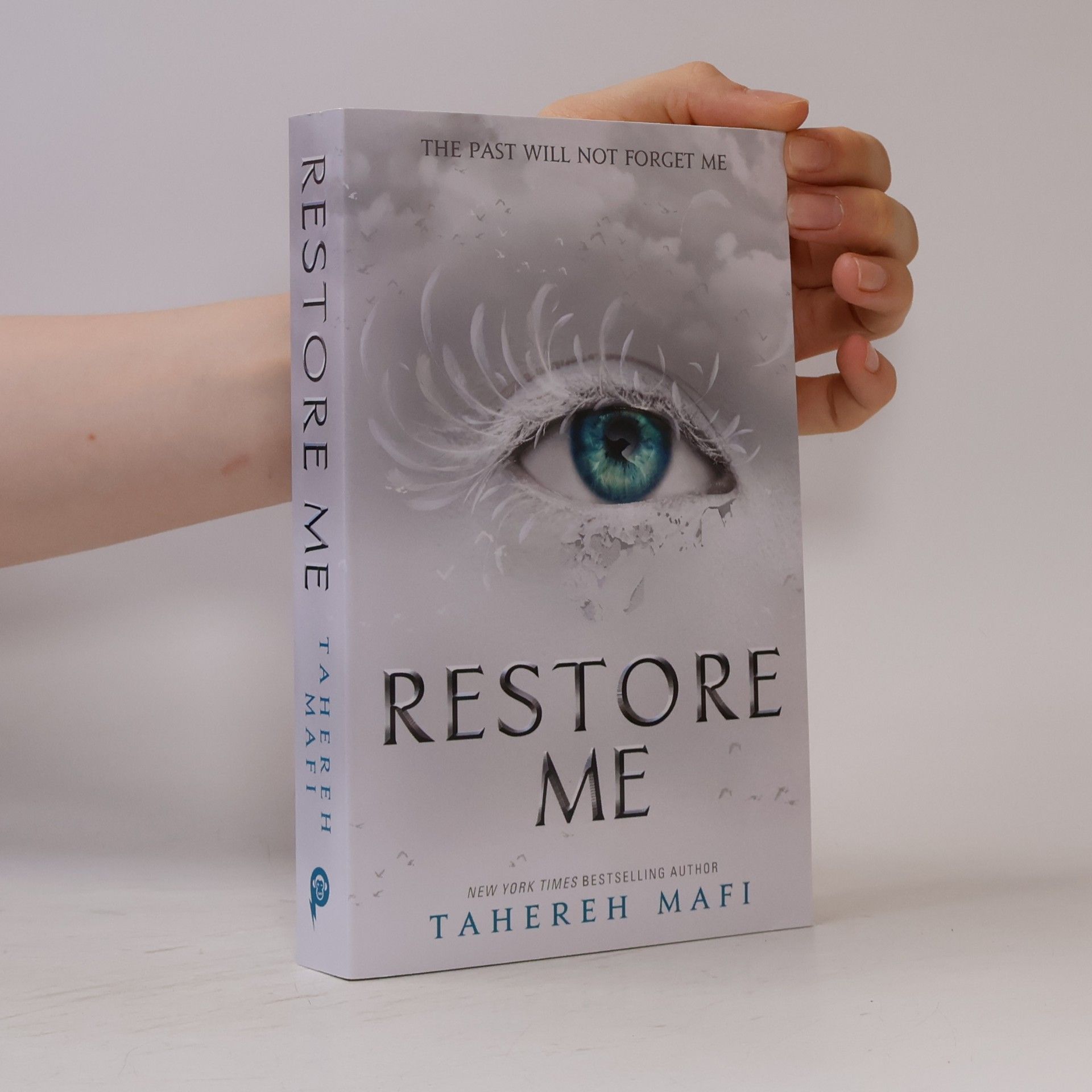 Tahereh Mafi Restore Me
