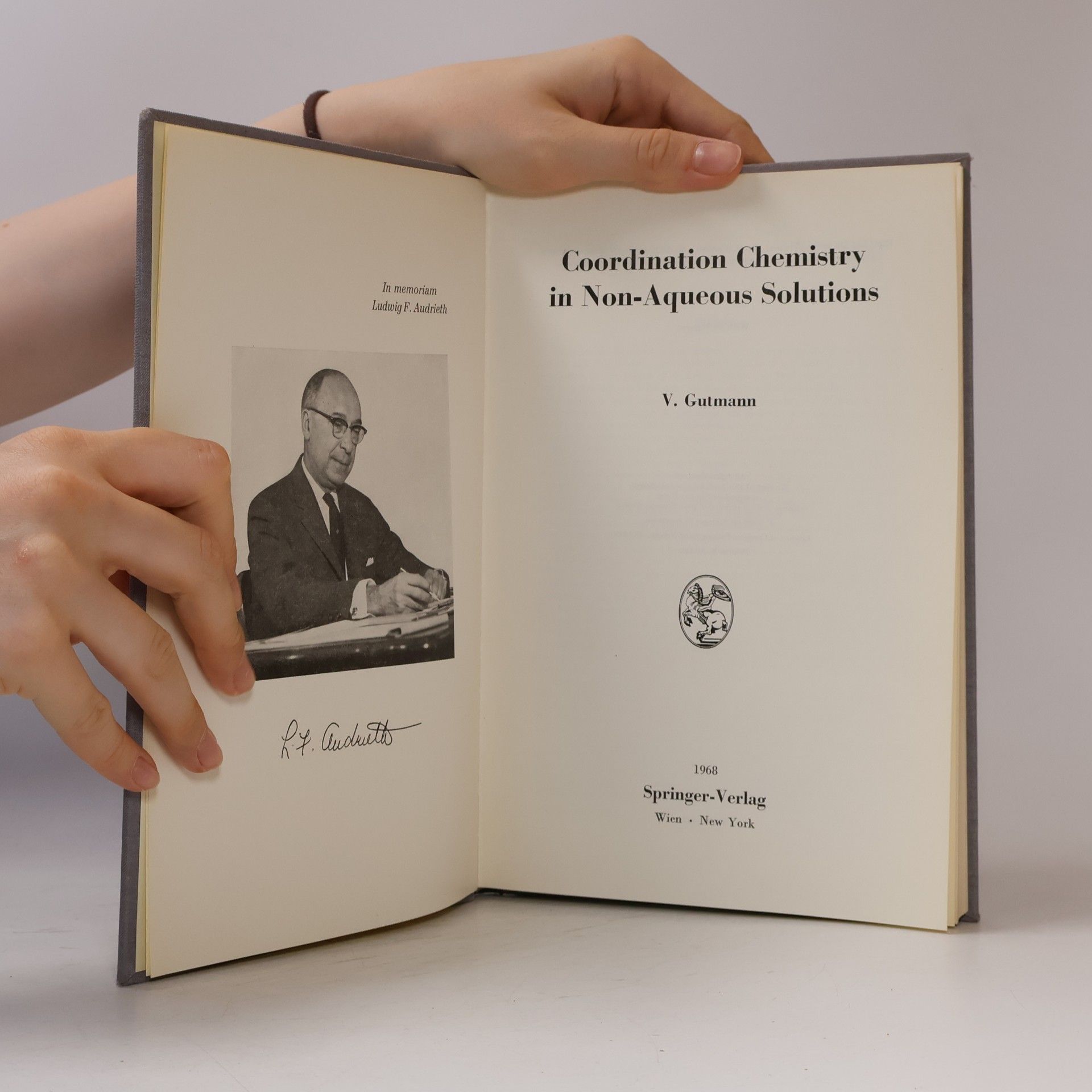 Victor Gutmann Coordination Chemistry in Non-Aqueous Solutions