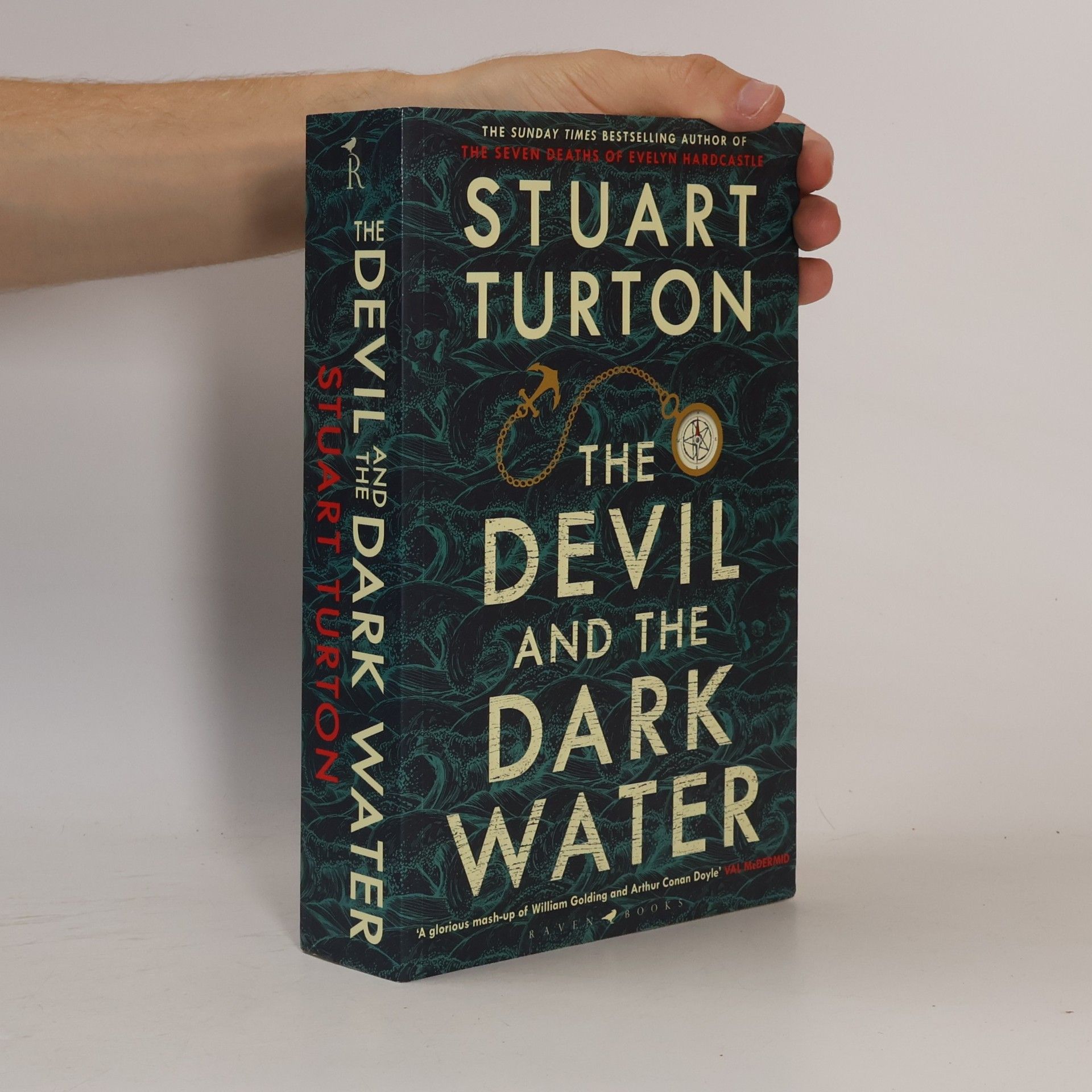 Stuart Turton The Devil and the Dark Water