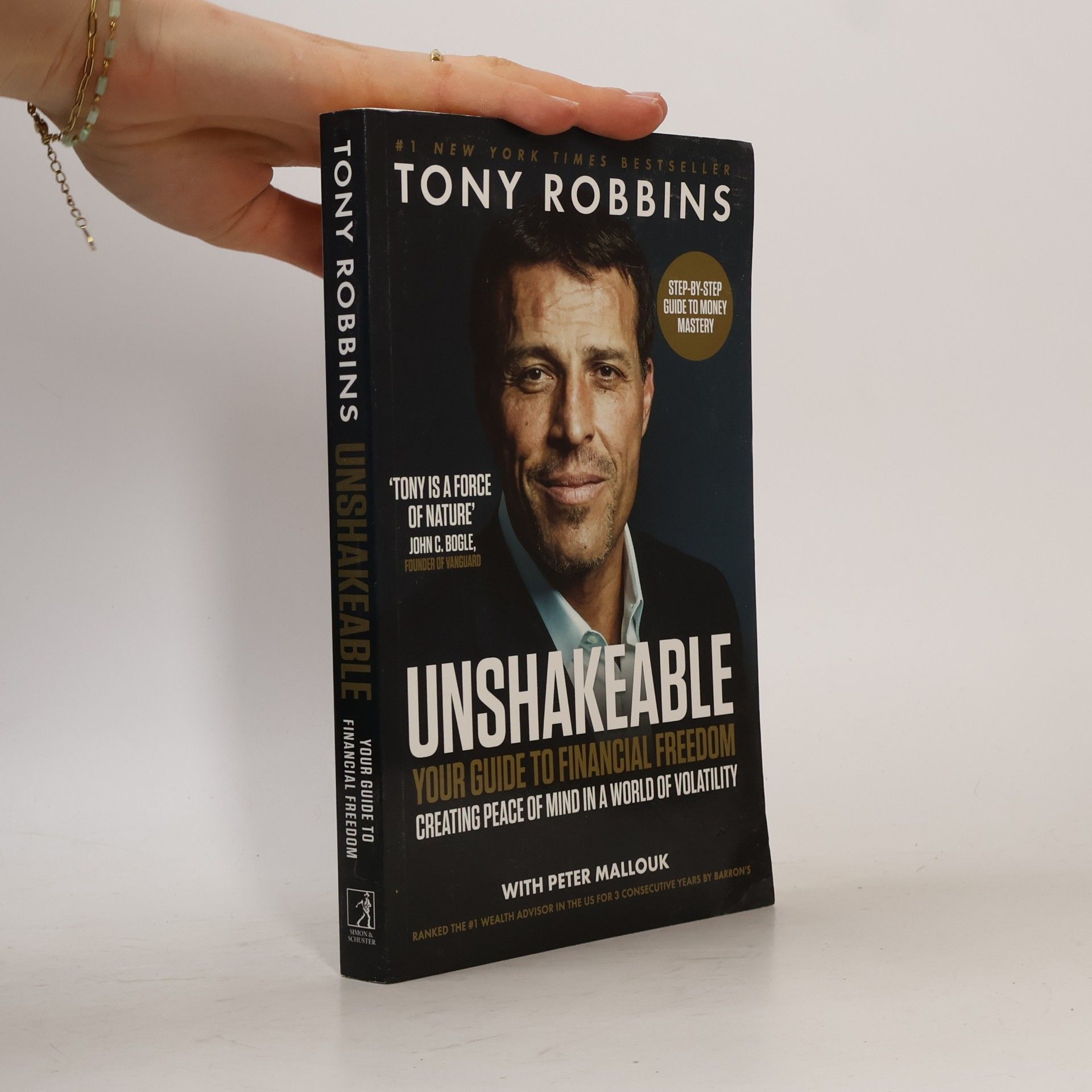 Anthony Robbins Unshakeable : your guide to financial freedom