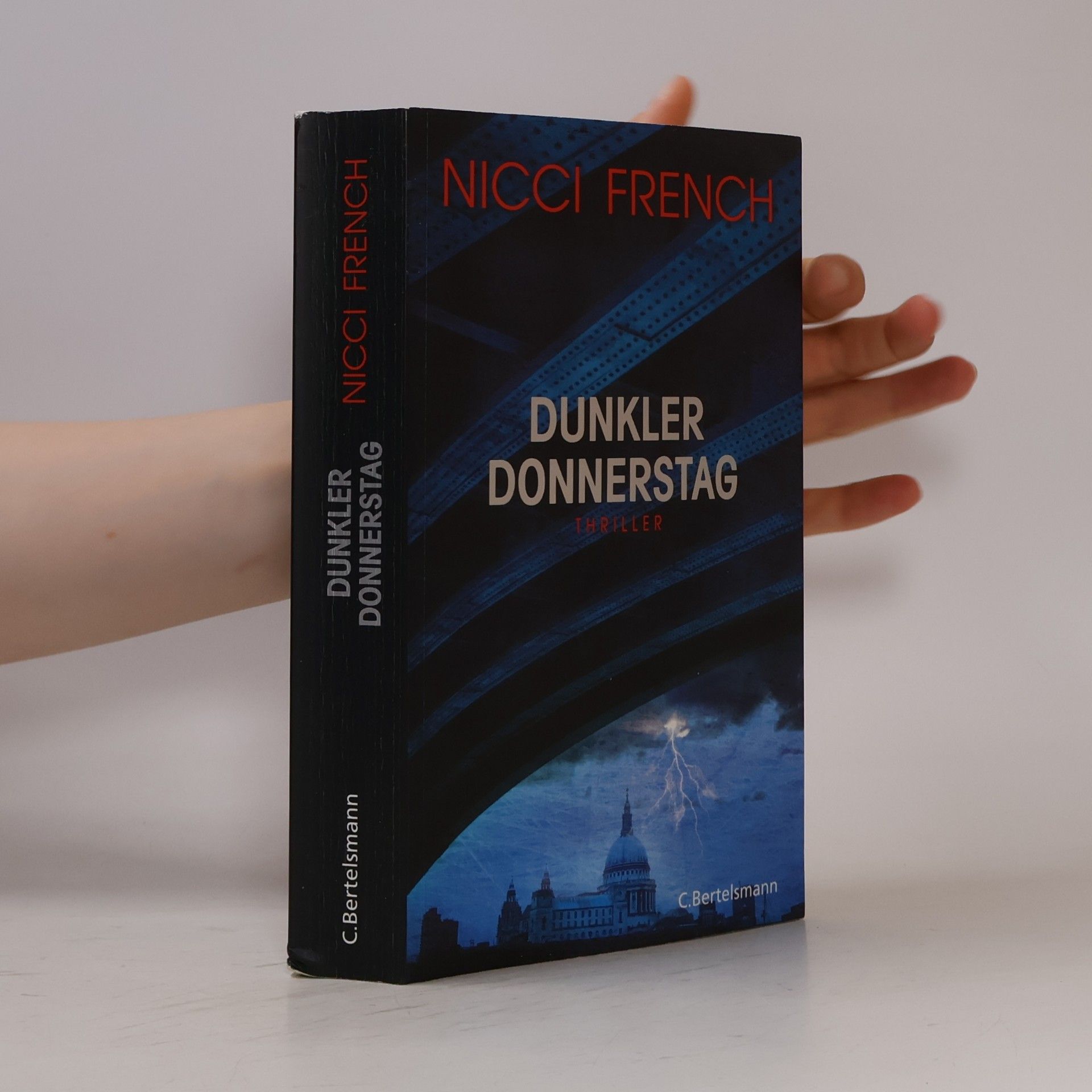 Nicci French Dunkler Donnerstag