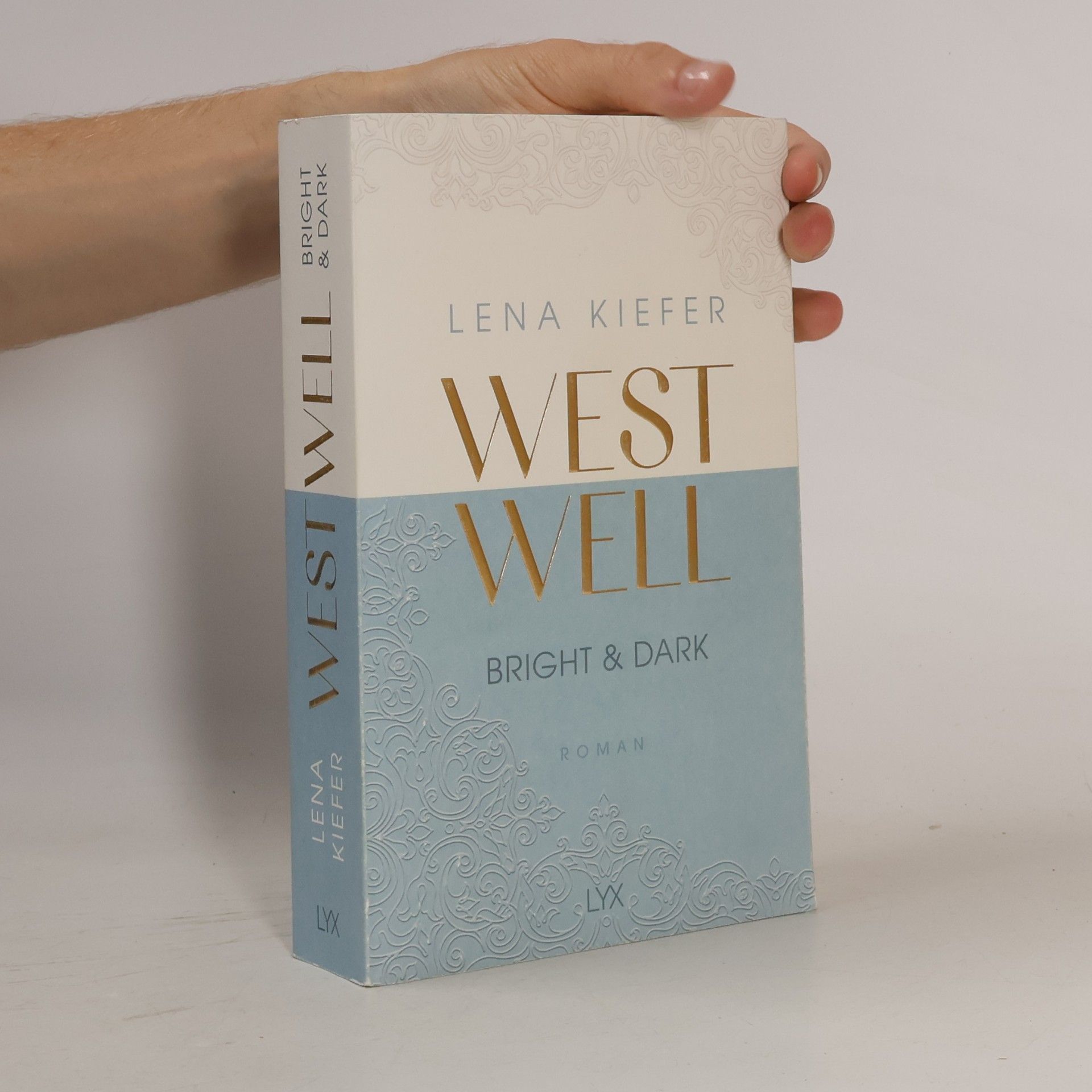 Lena Kiefer Westwell. Bright & Dark