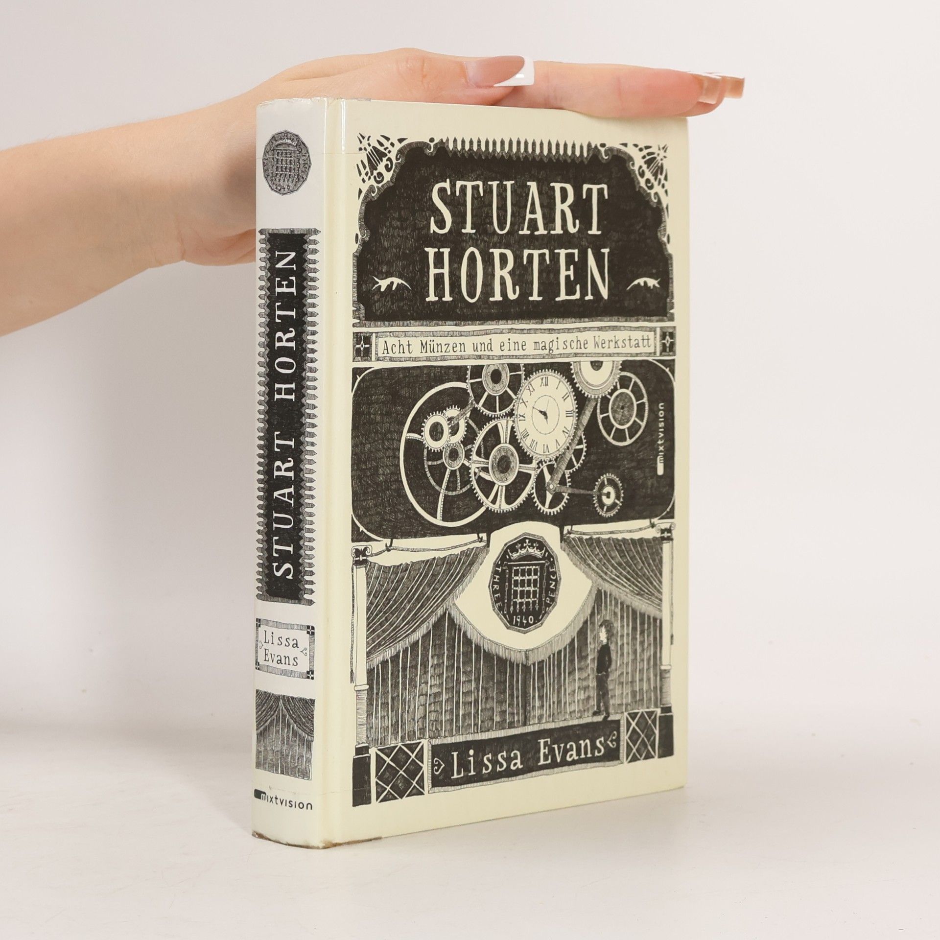Lissa Evans Stuart Horten