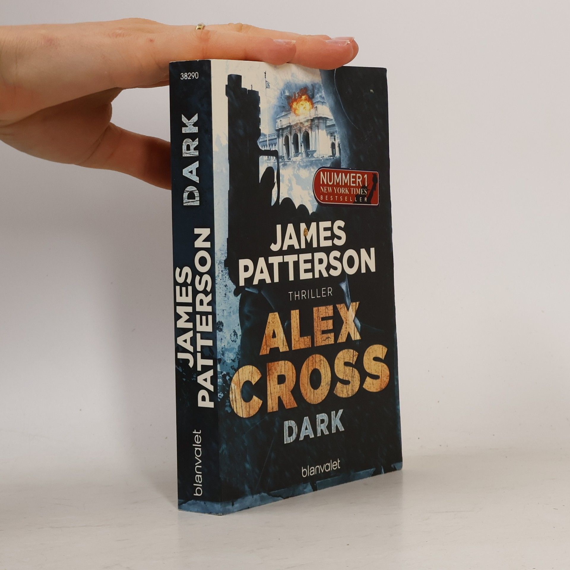 James Patterson Dark