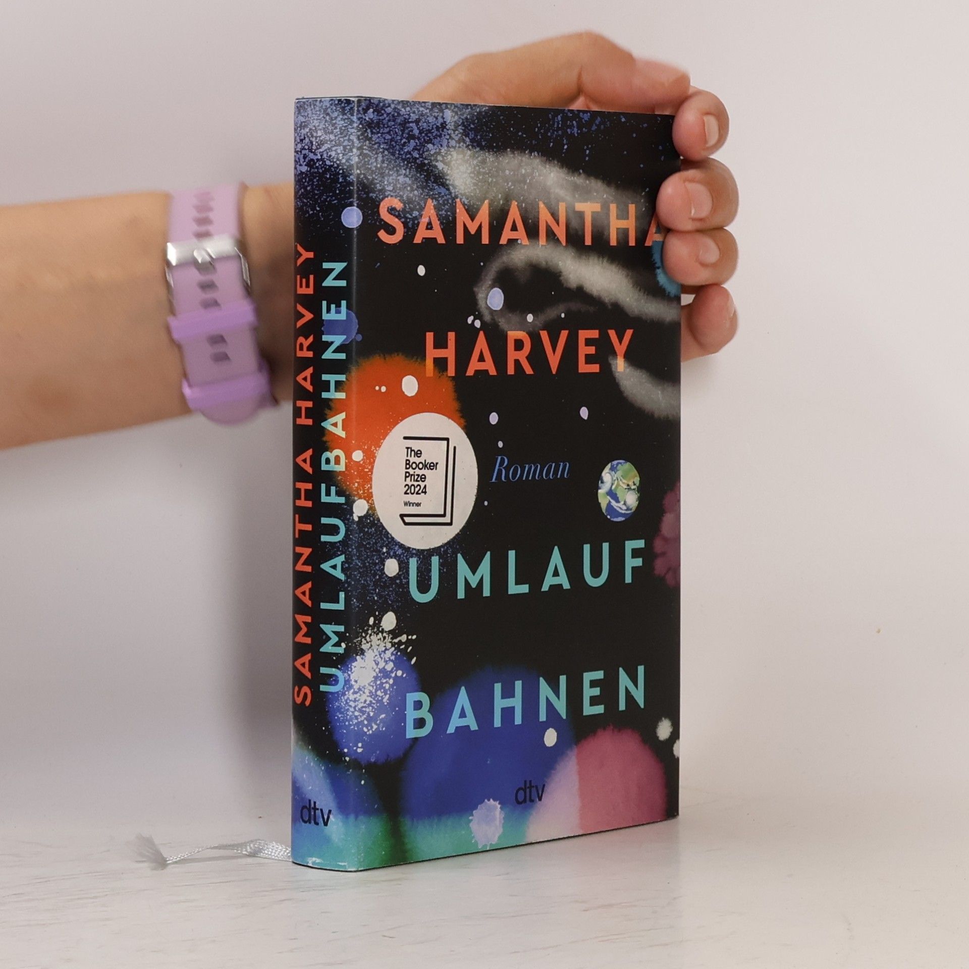 Samantha Harvey Umlaufbahnen. Roman