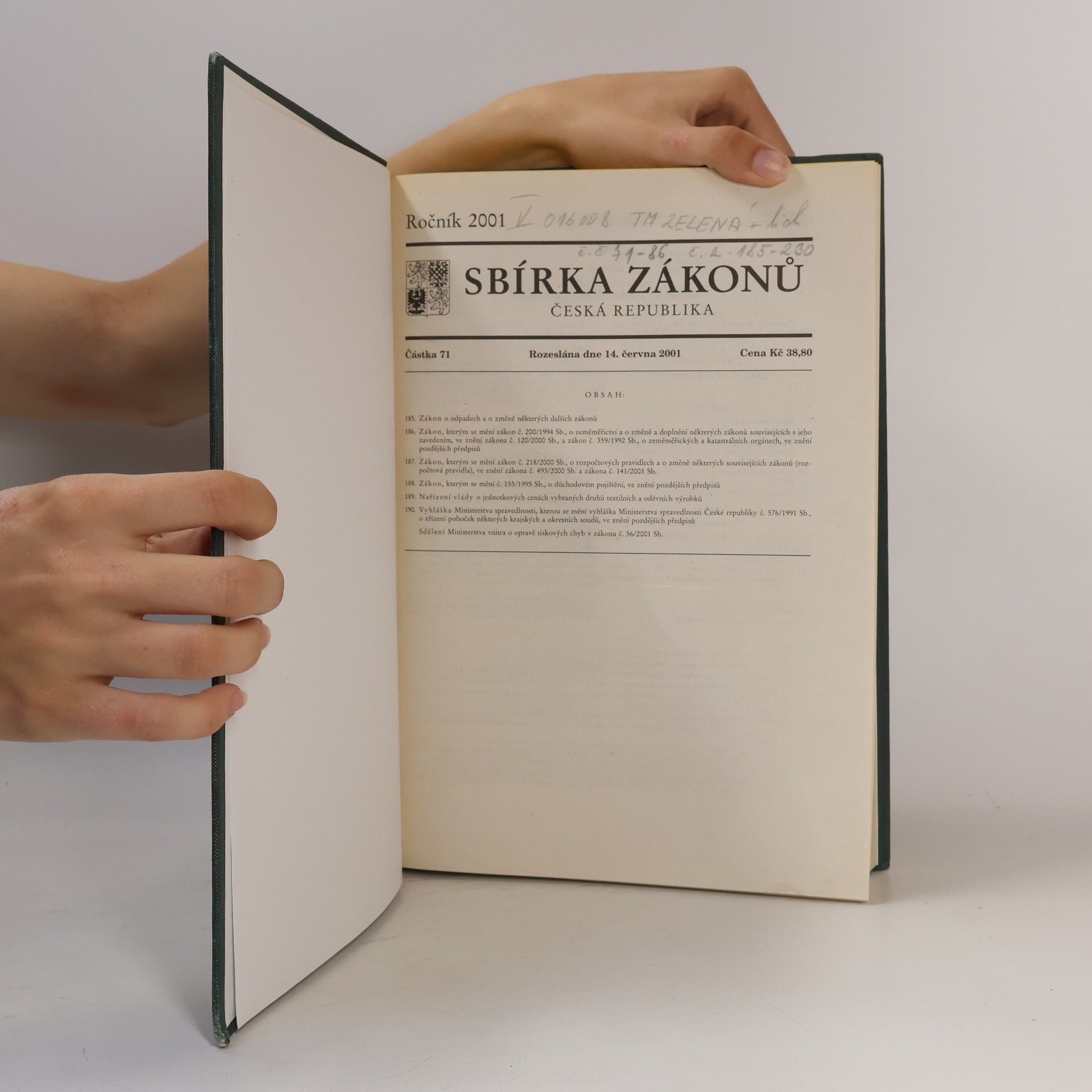 Various authors Sbírka zákonů ČR 2001 V.