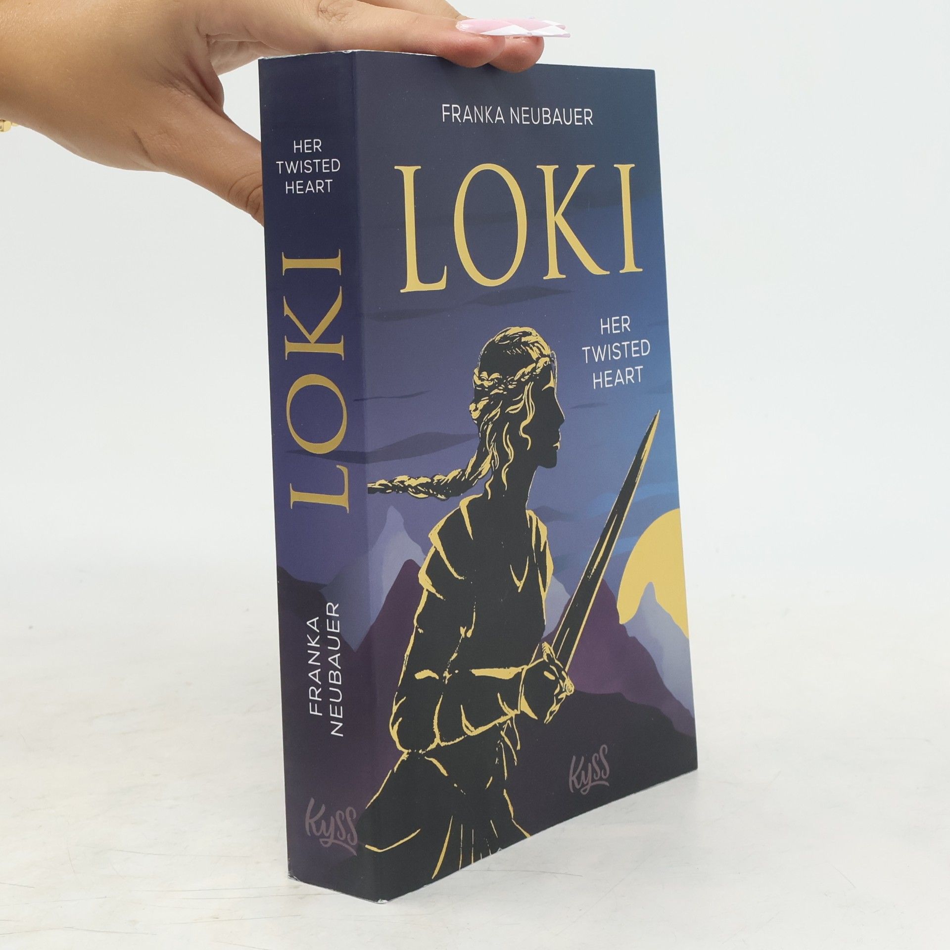 Franka Neubauer Loki − Her Twisted Heart