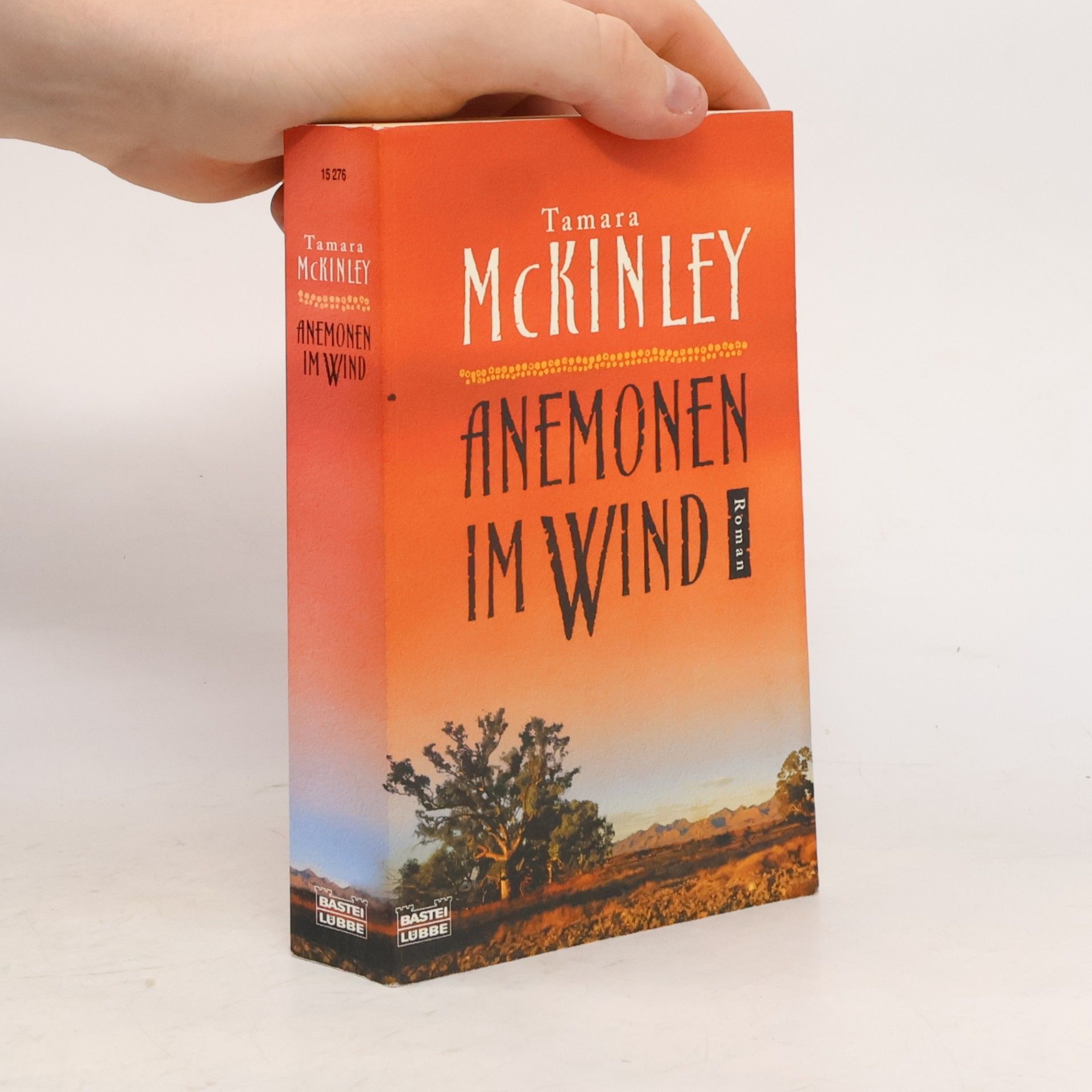 Tamara McKinley Anemonen im Wind